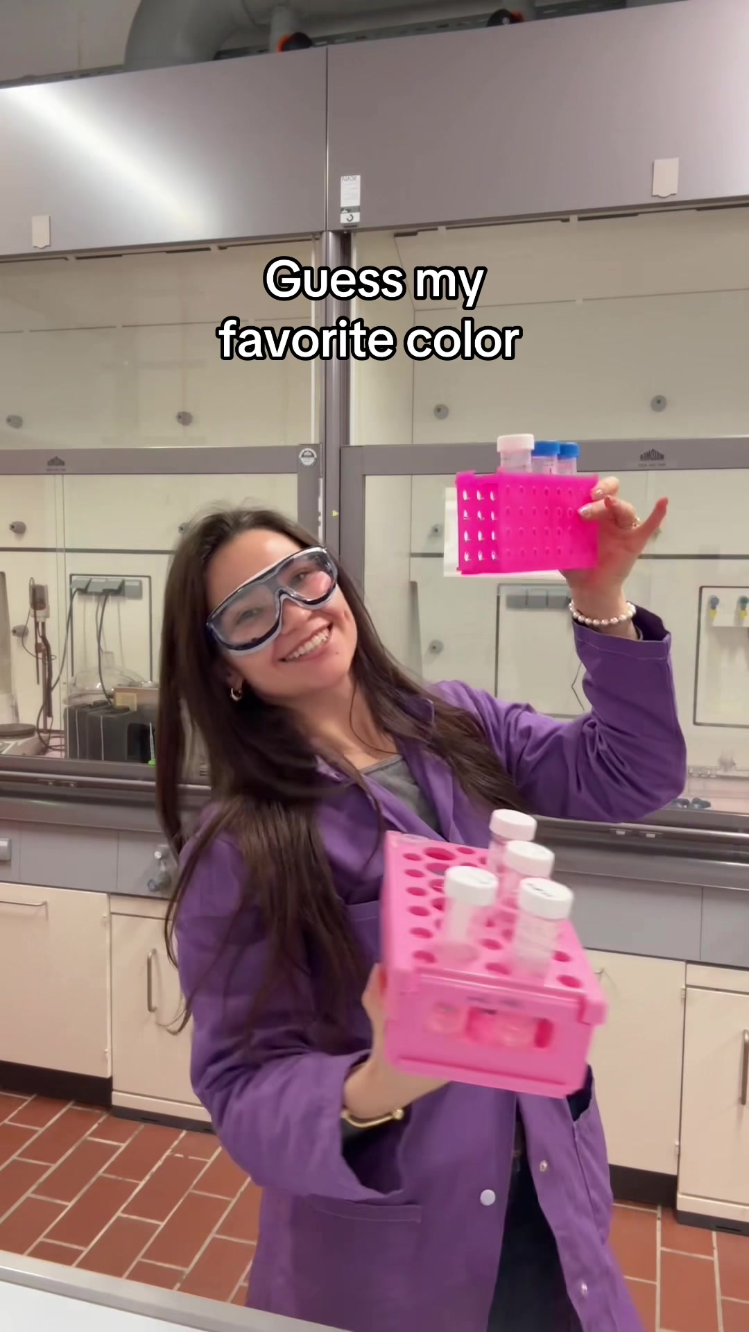 @Emilia the Chemist👩🏽🔬💃