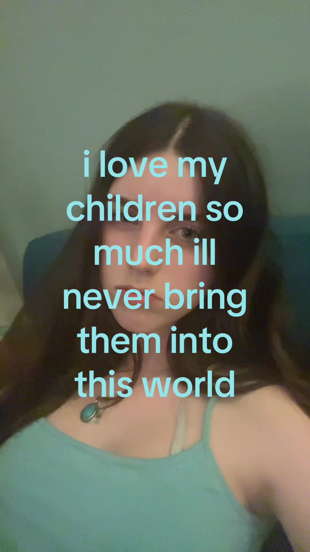 @￴