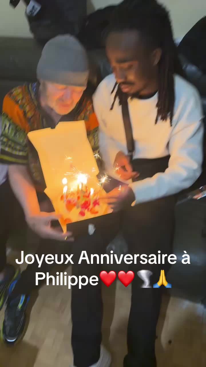 @modaxvines