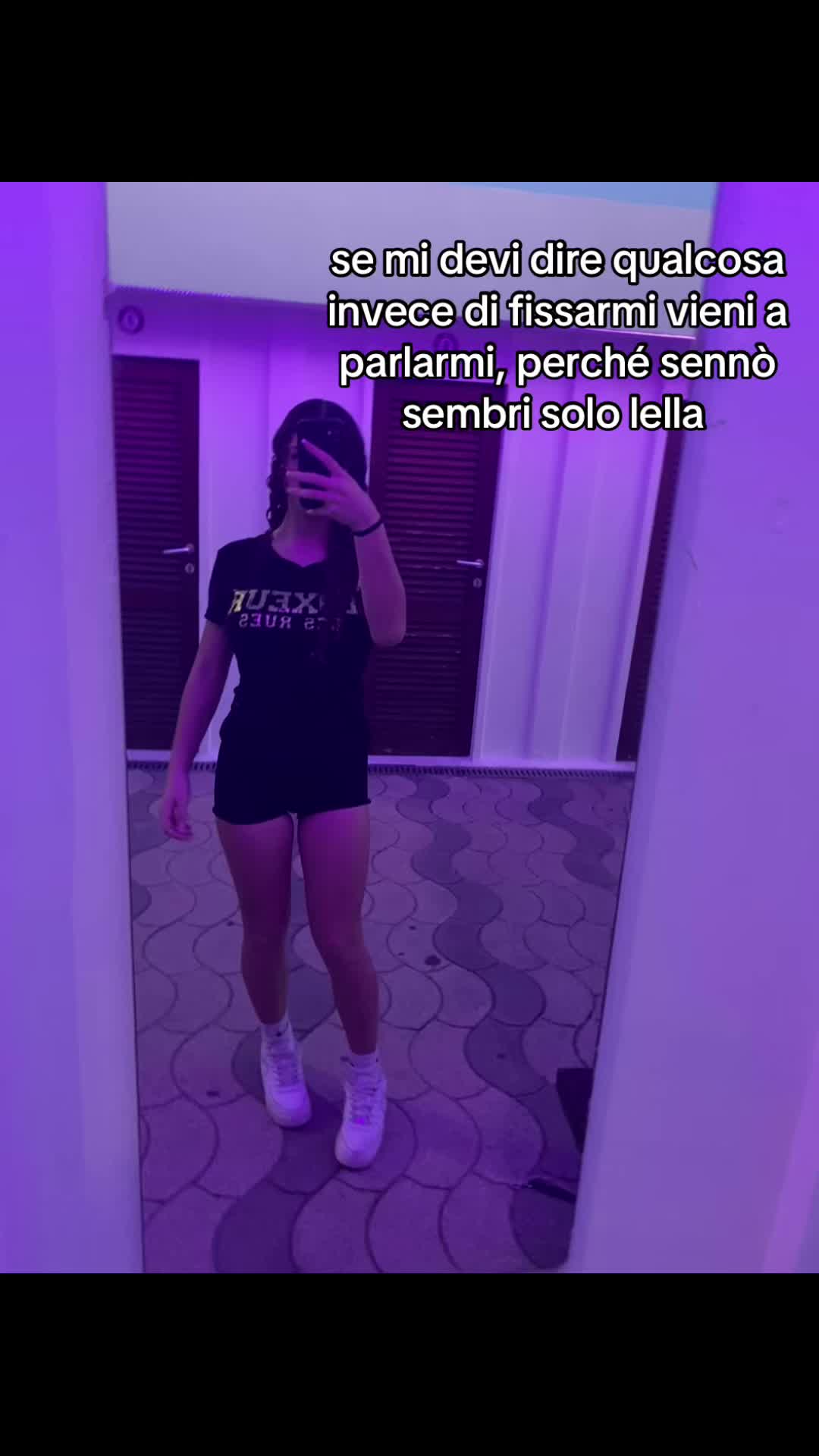 @𖣂
