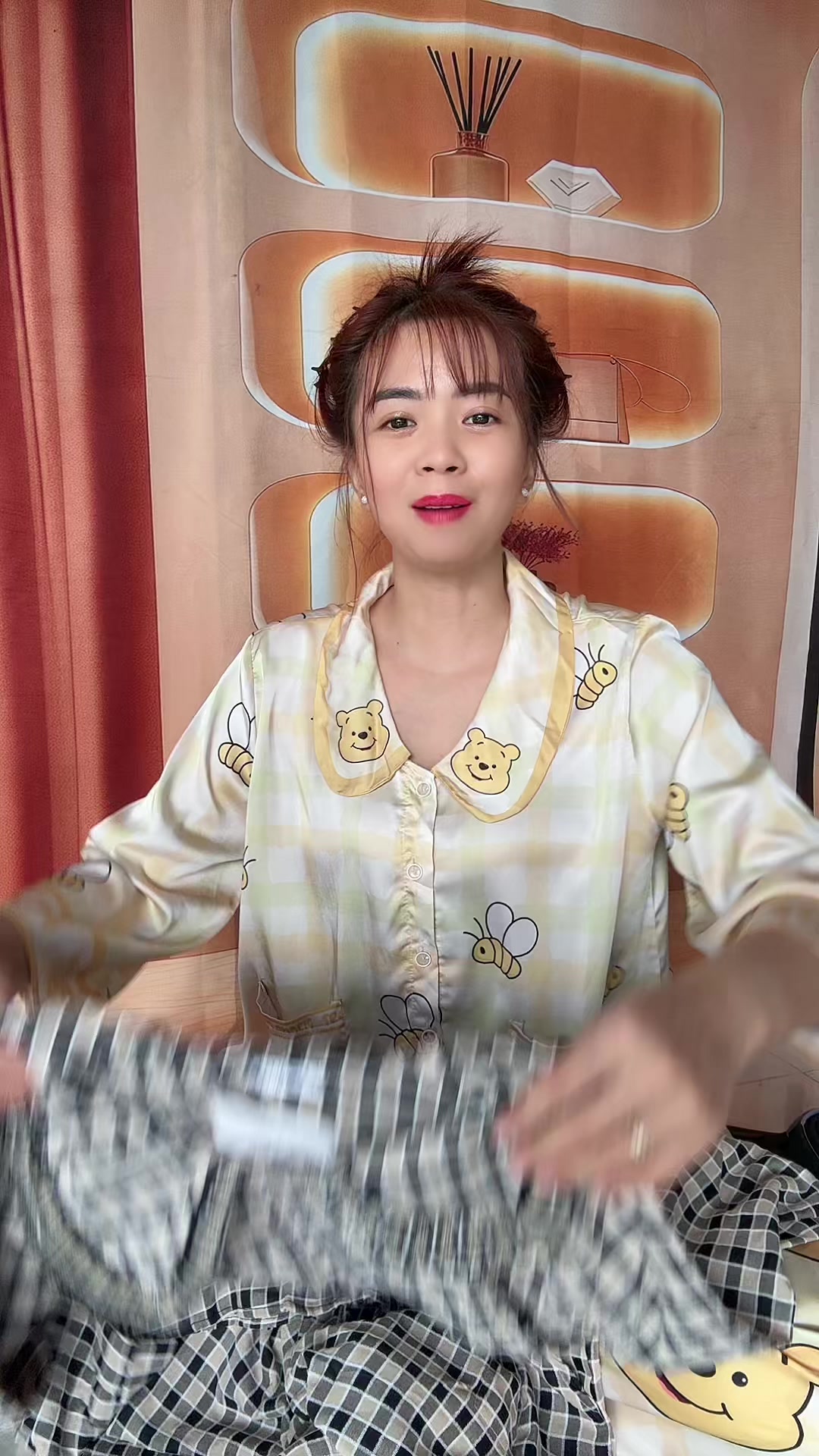 @Em Cẩm N&egrave;