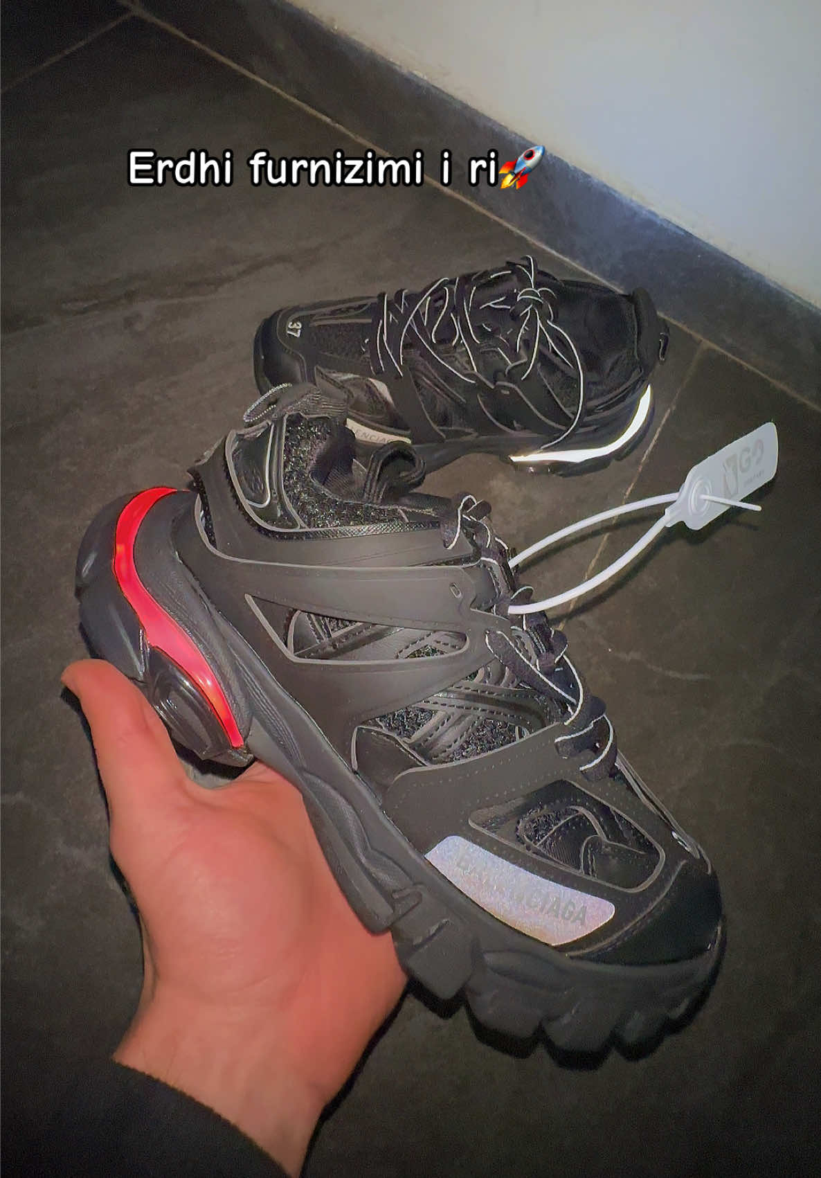 @erkicks.al