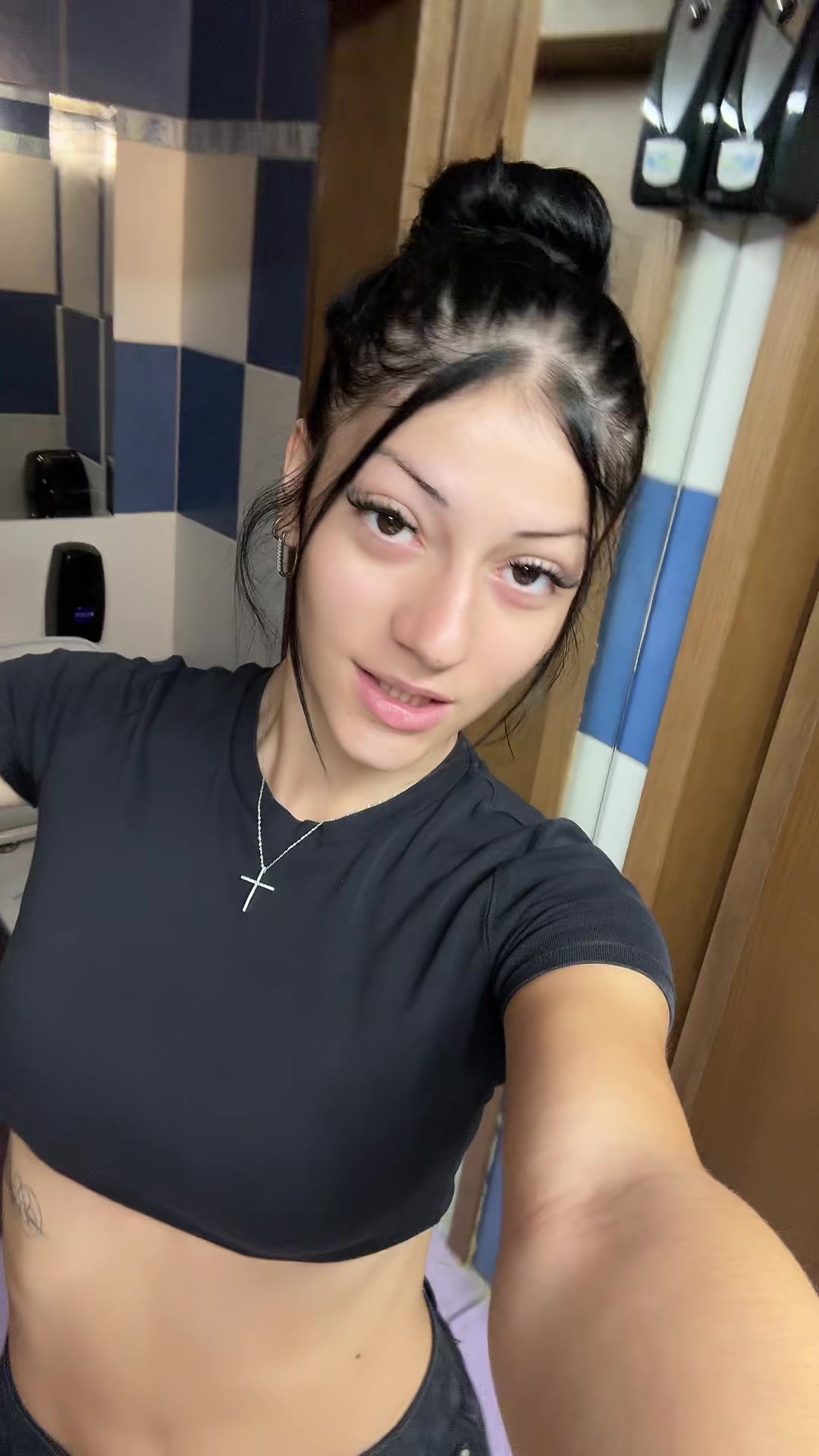 @&mu;&epsilon;&lambda;&iota;&nu;&alpha;