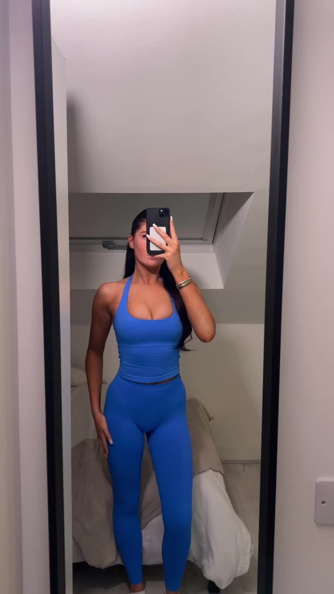 @ELISE-JANE