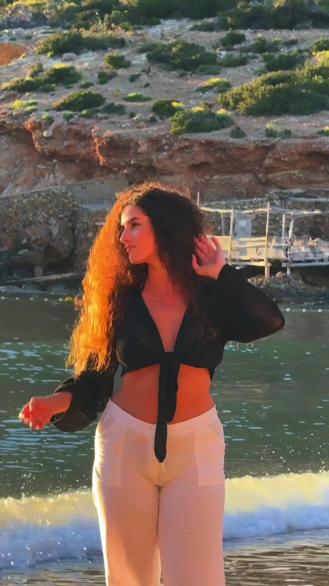 @anacandela
