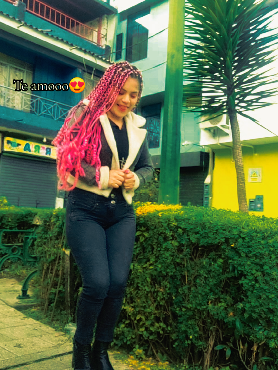 @♥ KAMILA 👸 ♥
