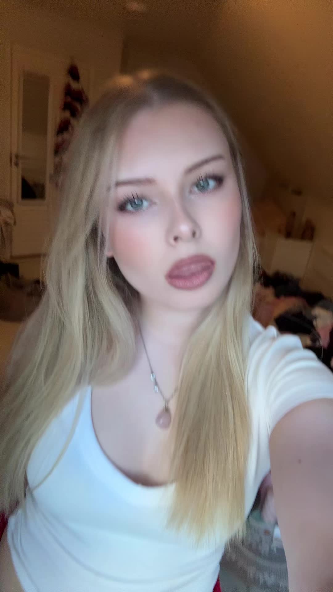 @Erikke🎀