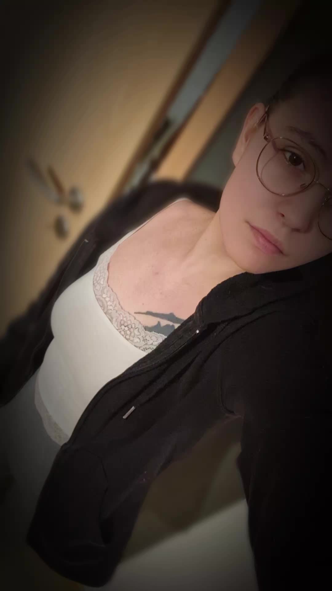 @Lisa-Marie