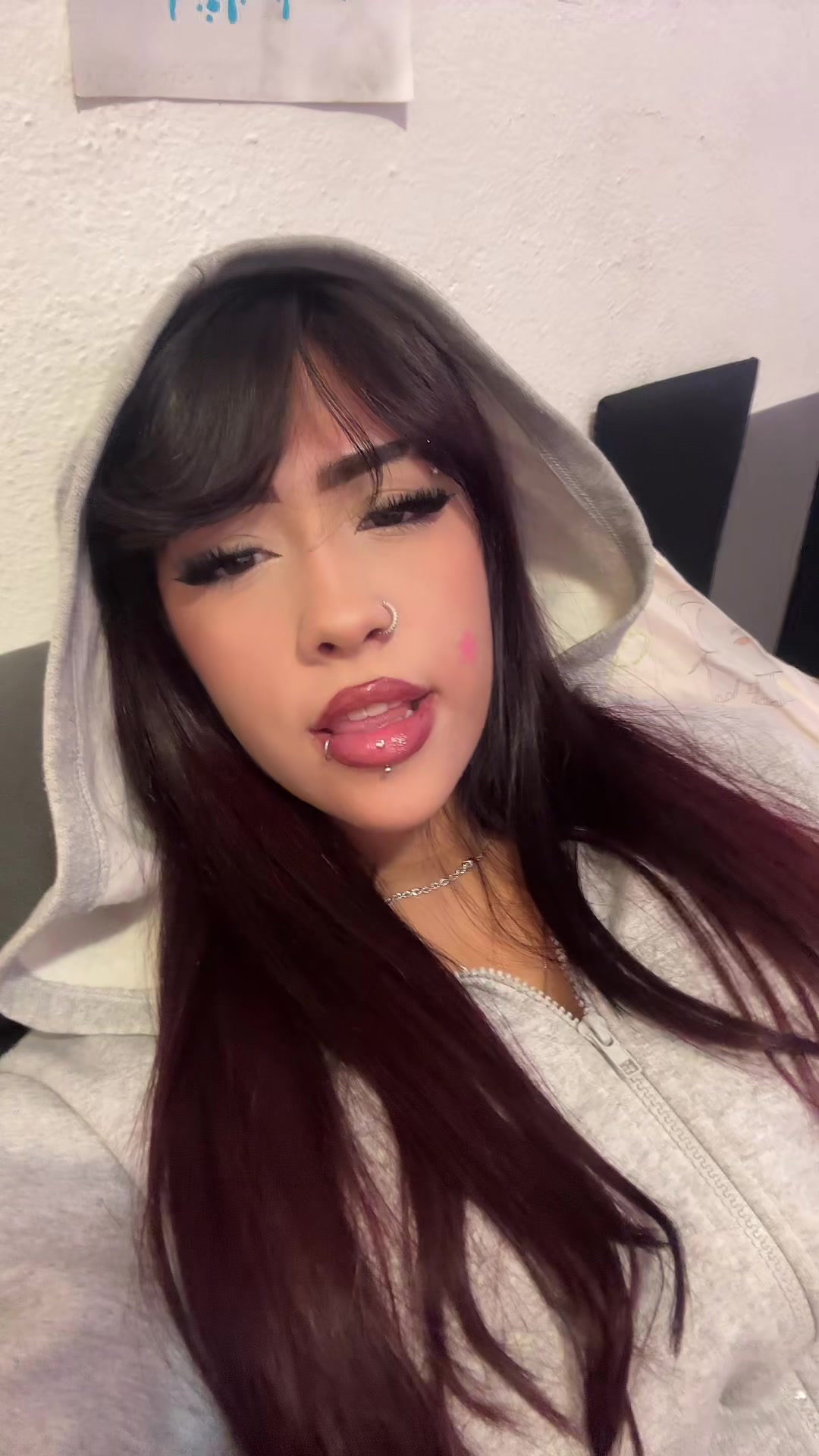 @𝑳ꨄ