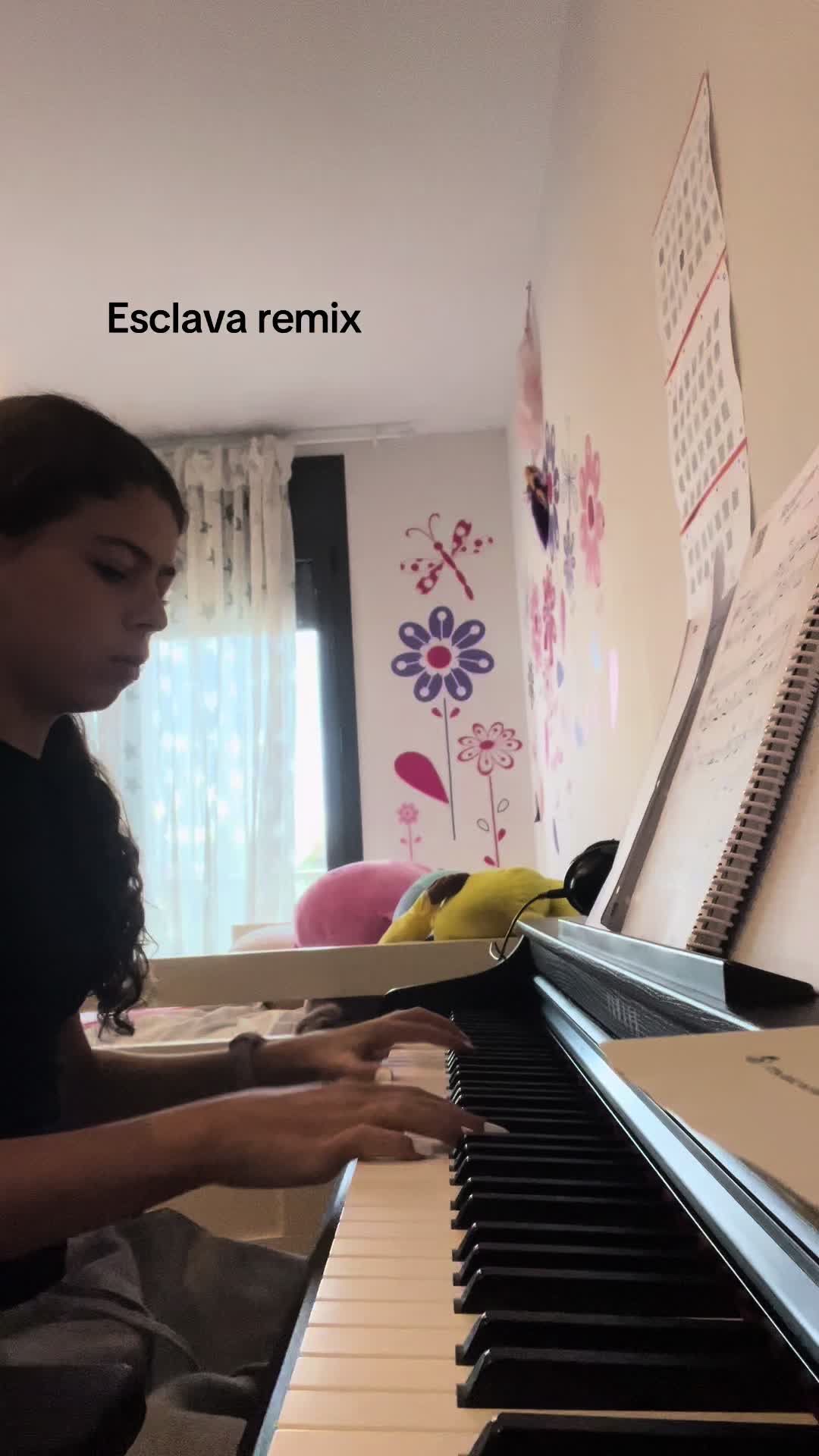 @Mariaaa_13