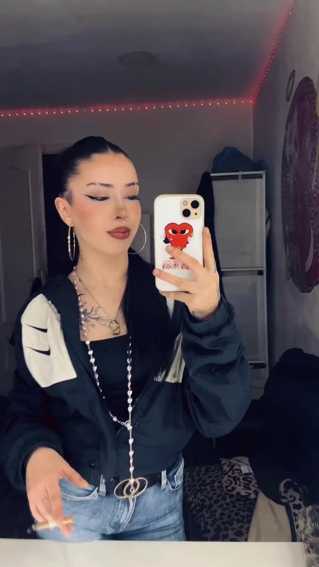 @_laauriiiss
