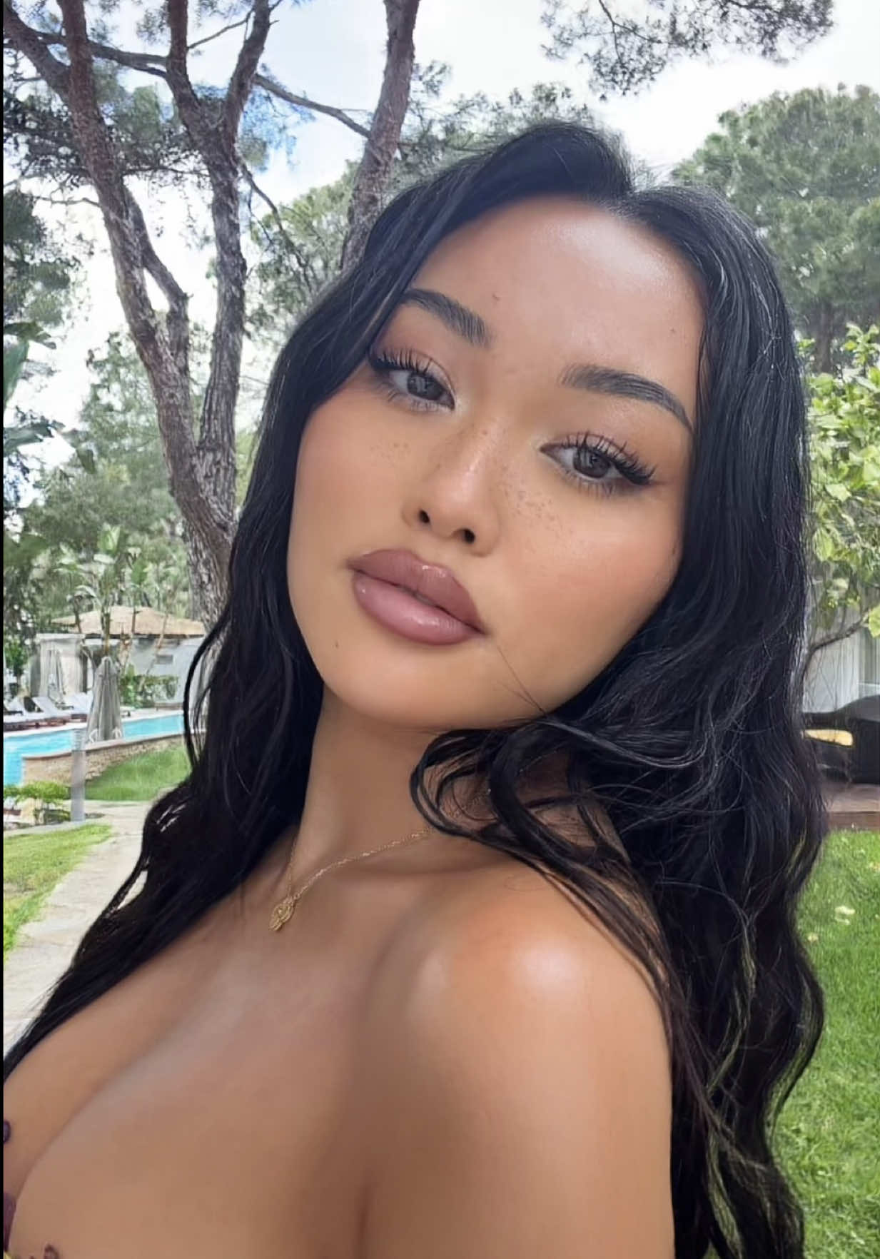 @Annouveauriche