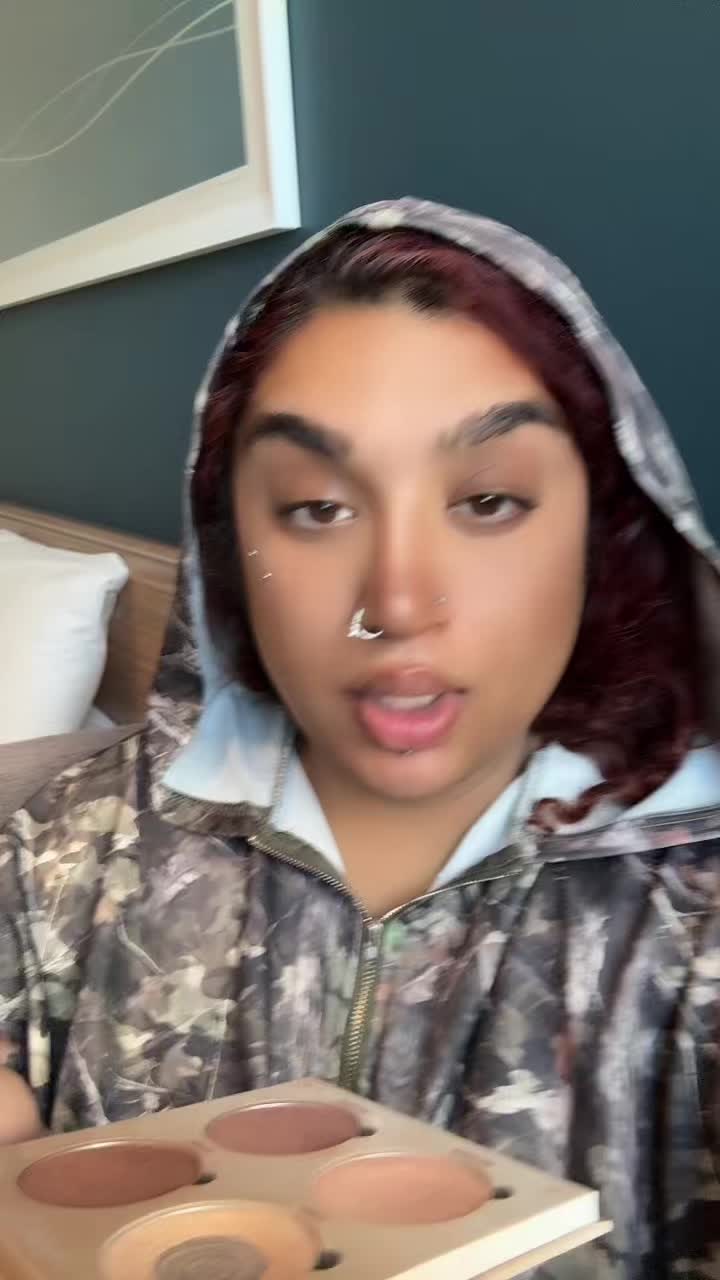 @Maalaxh