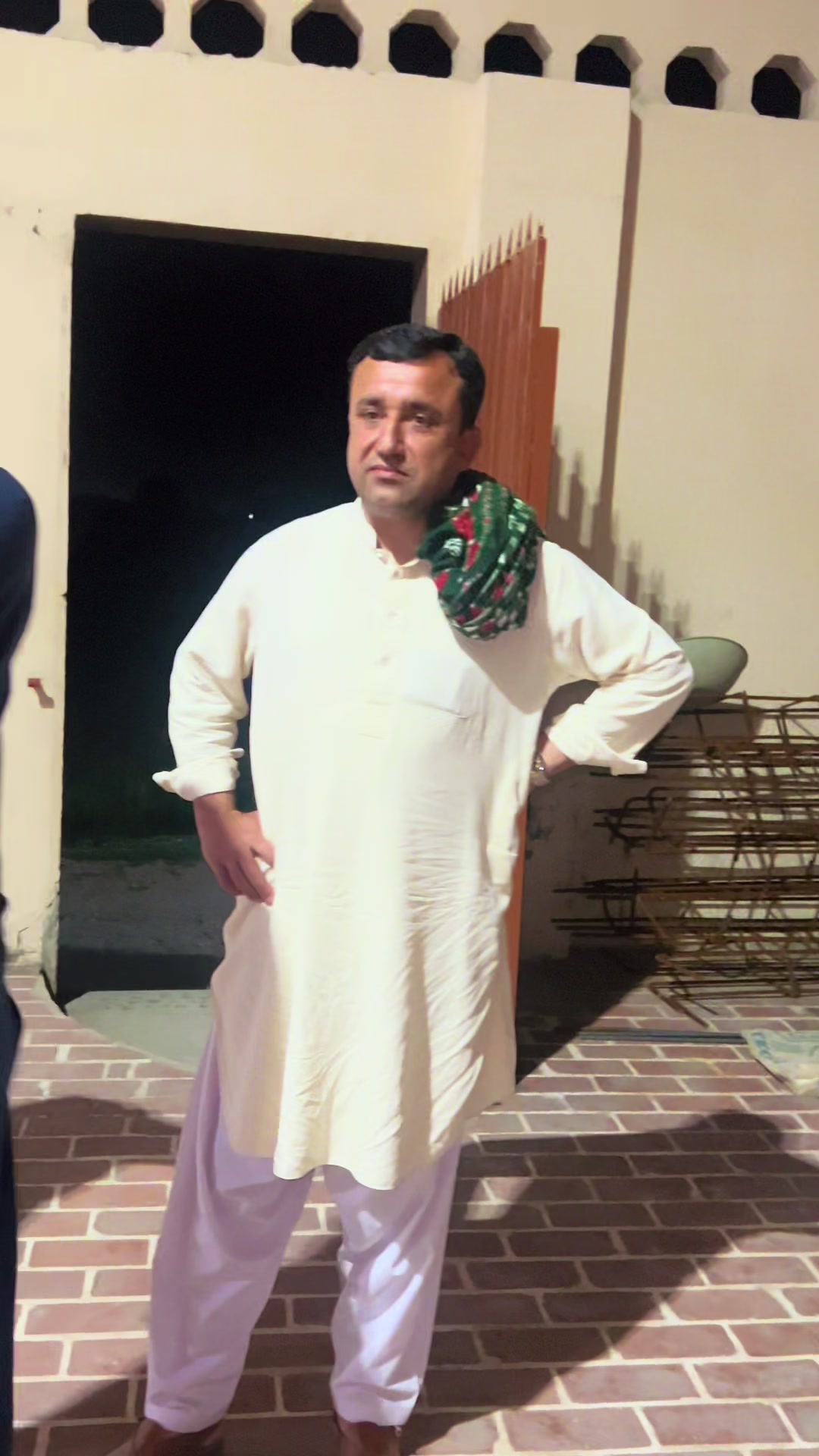 @Tanveer Iqbal 🇵🇰