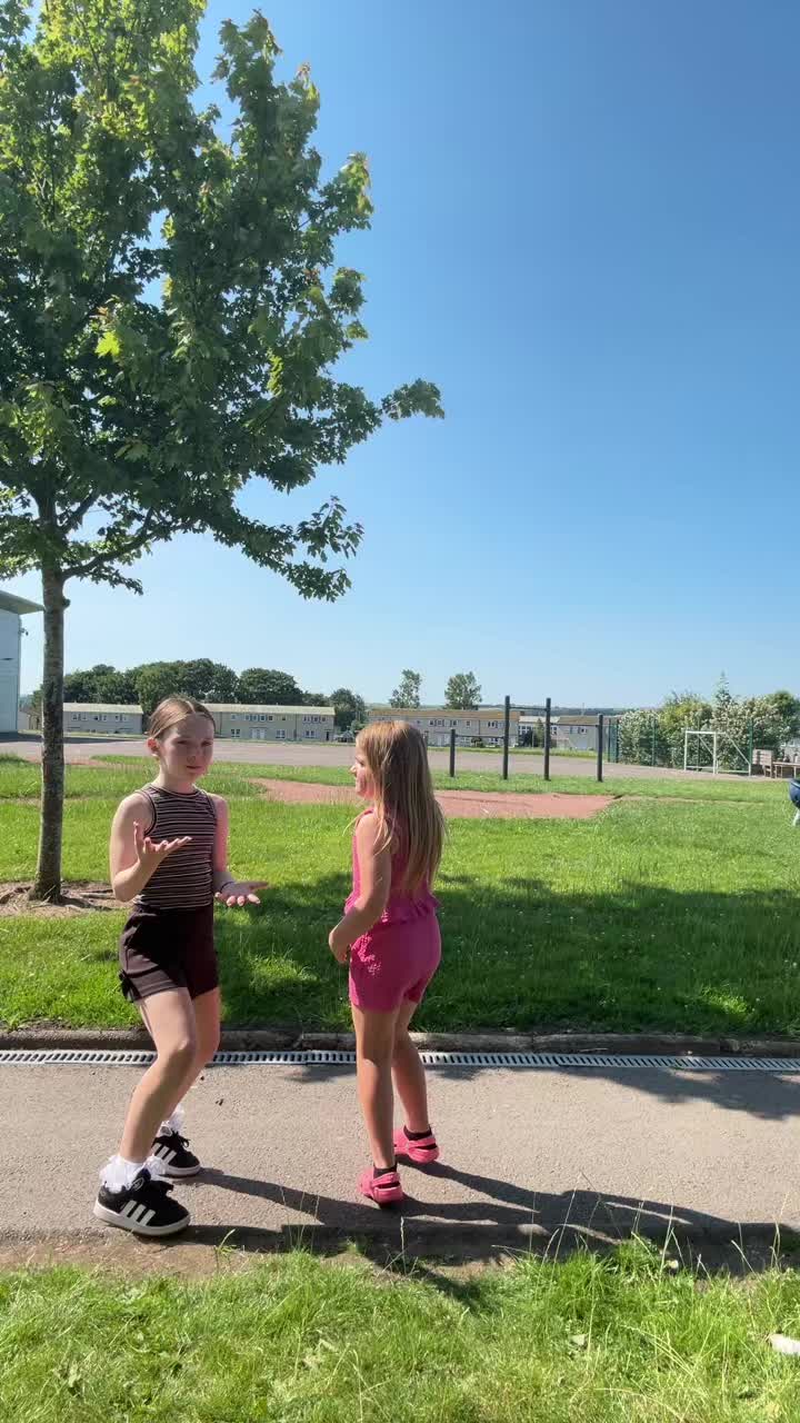 @&bull;maisie🦄🤍