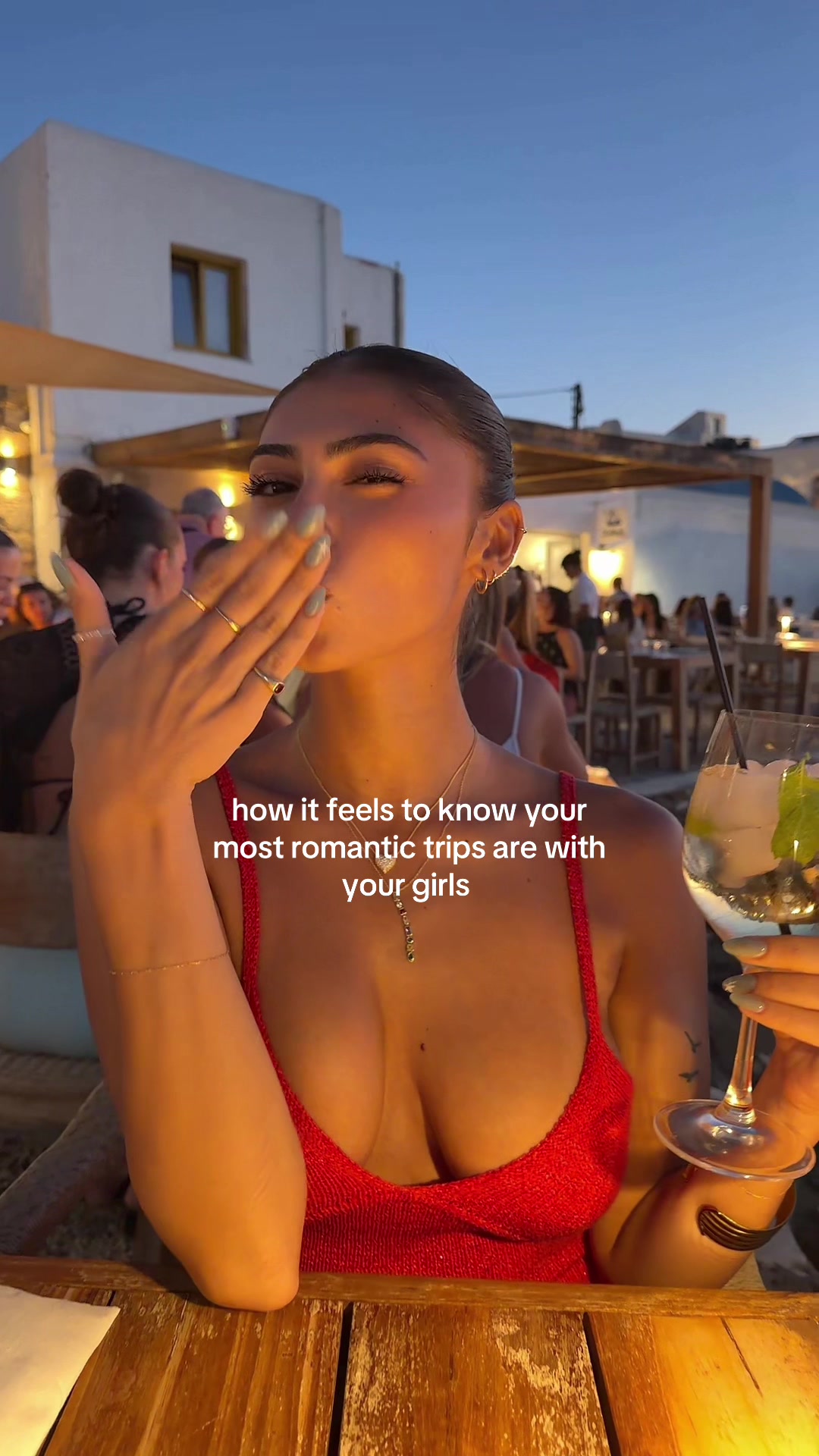 @Bella