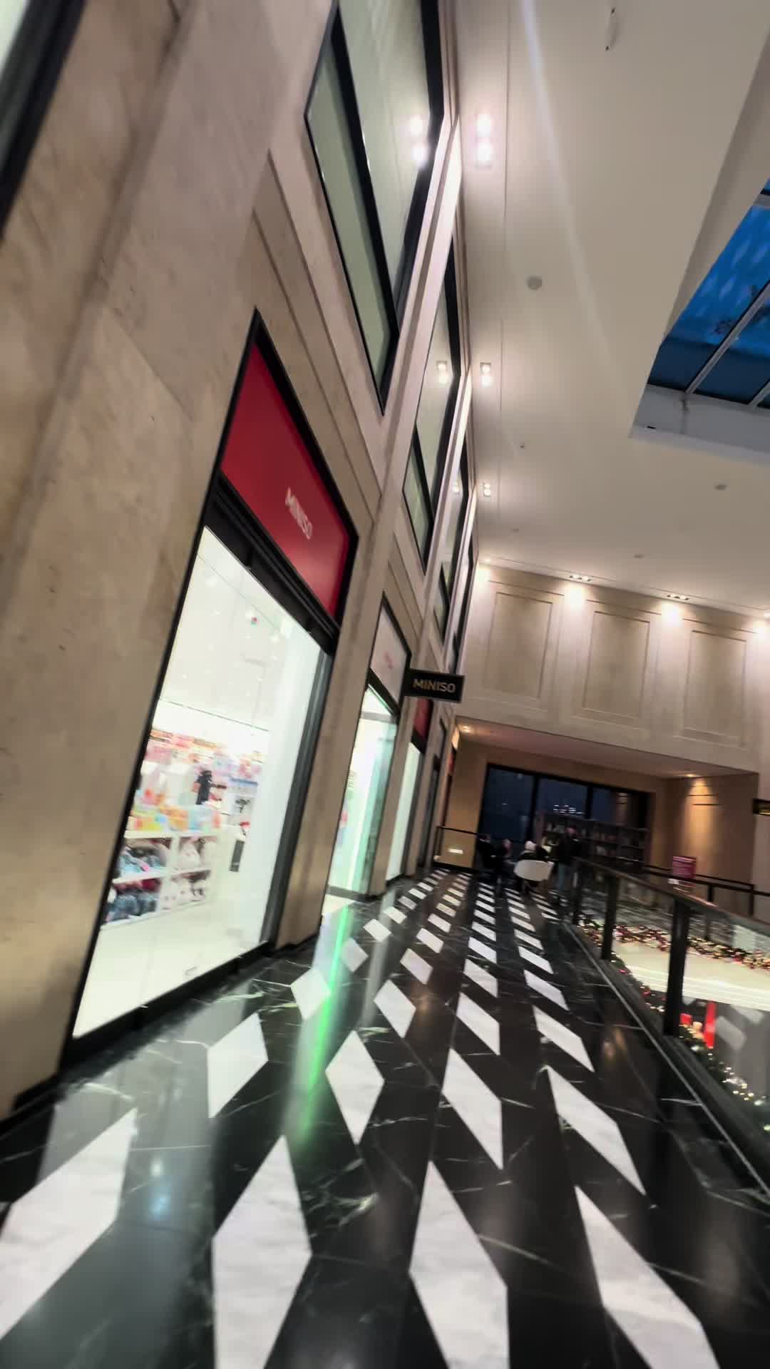 @𝔼𝕤𝕤𝕒