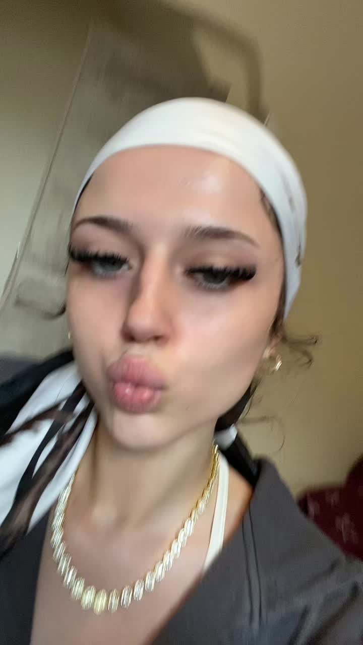 @Angel Rhodes
