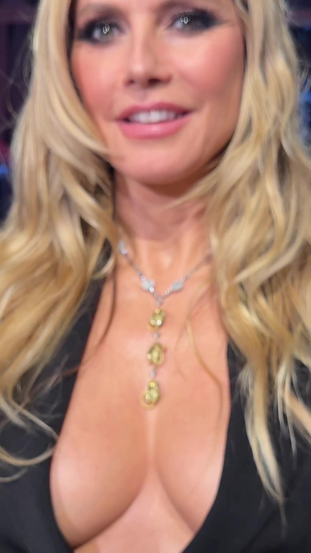 @Celebrity_Babes