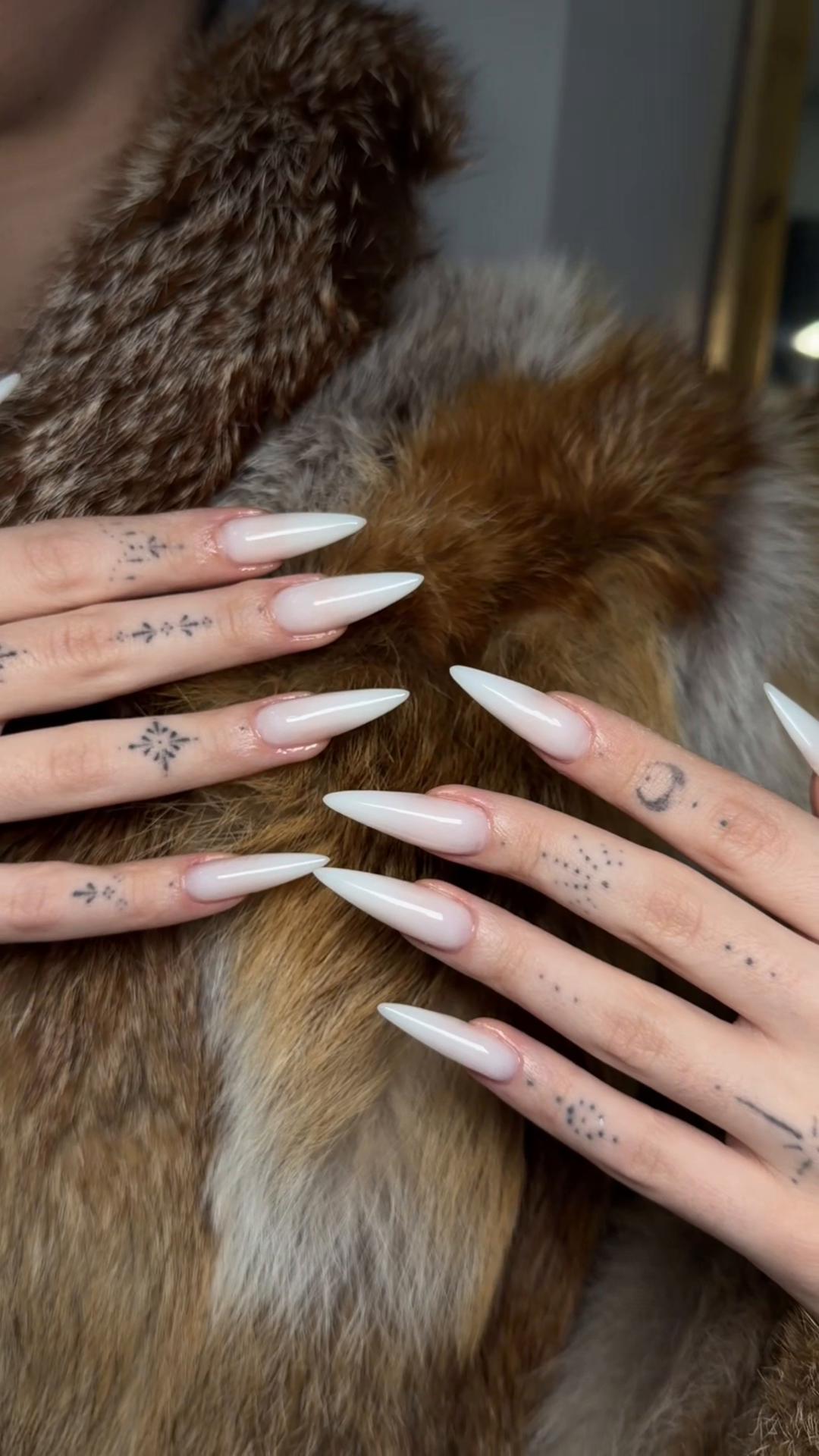 @Queennails