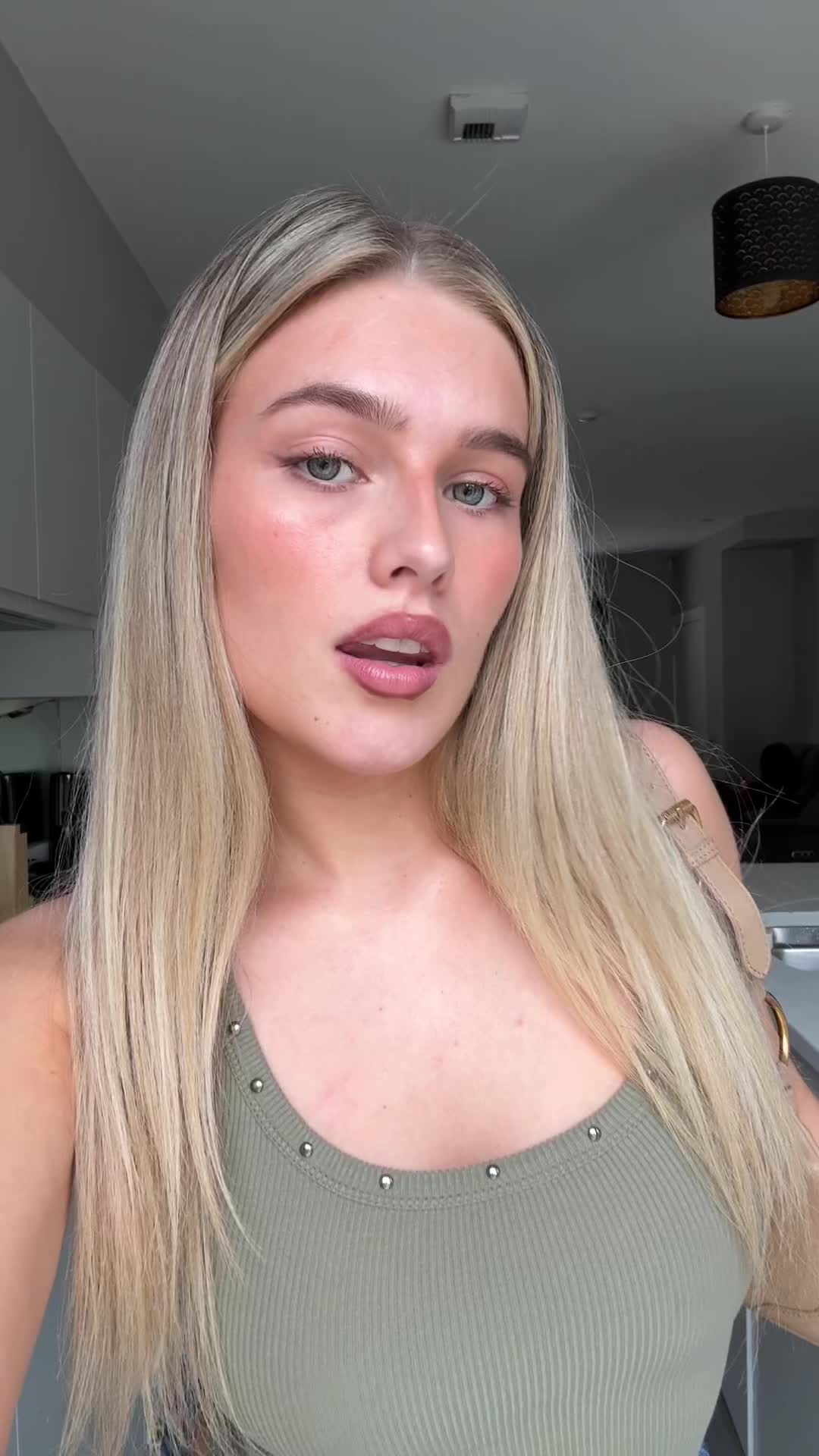 @Eva
