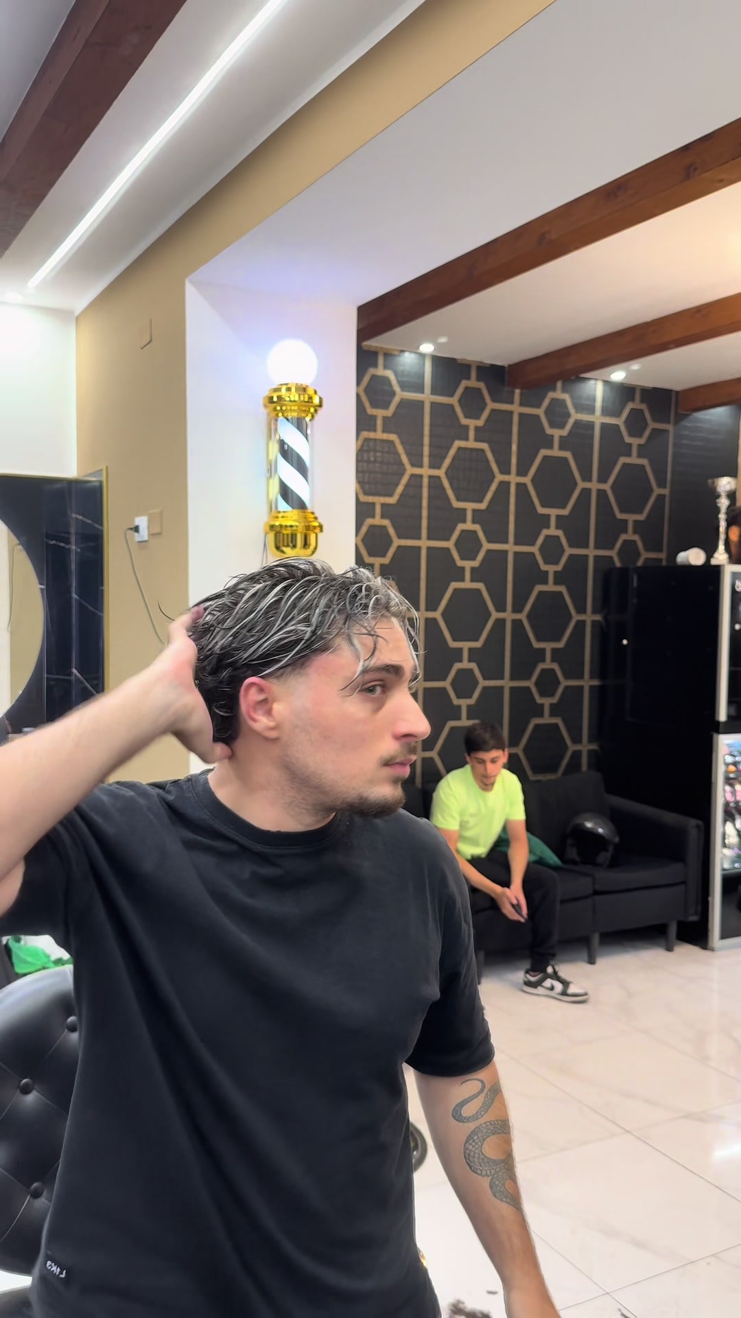 @AZ BARBER
