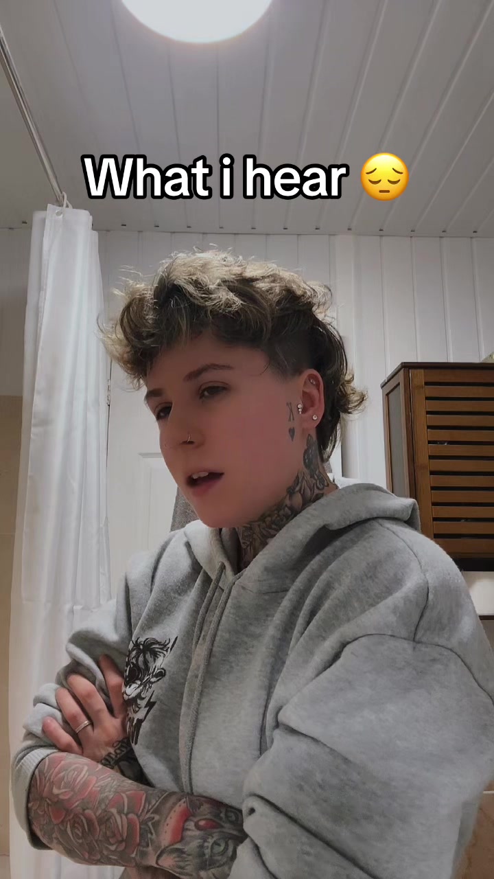 @Chloe .D.