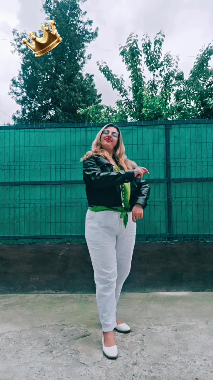 @Elisa