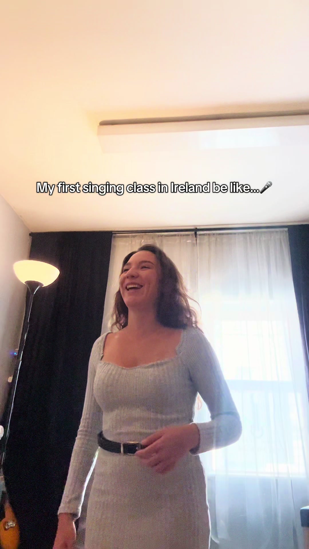 @laauraalos
