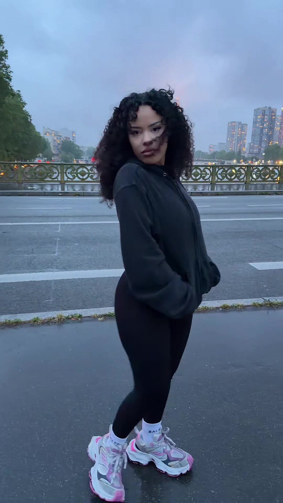 @angela