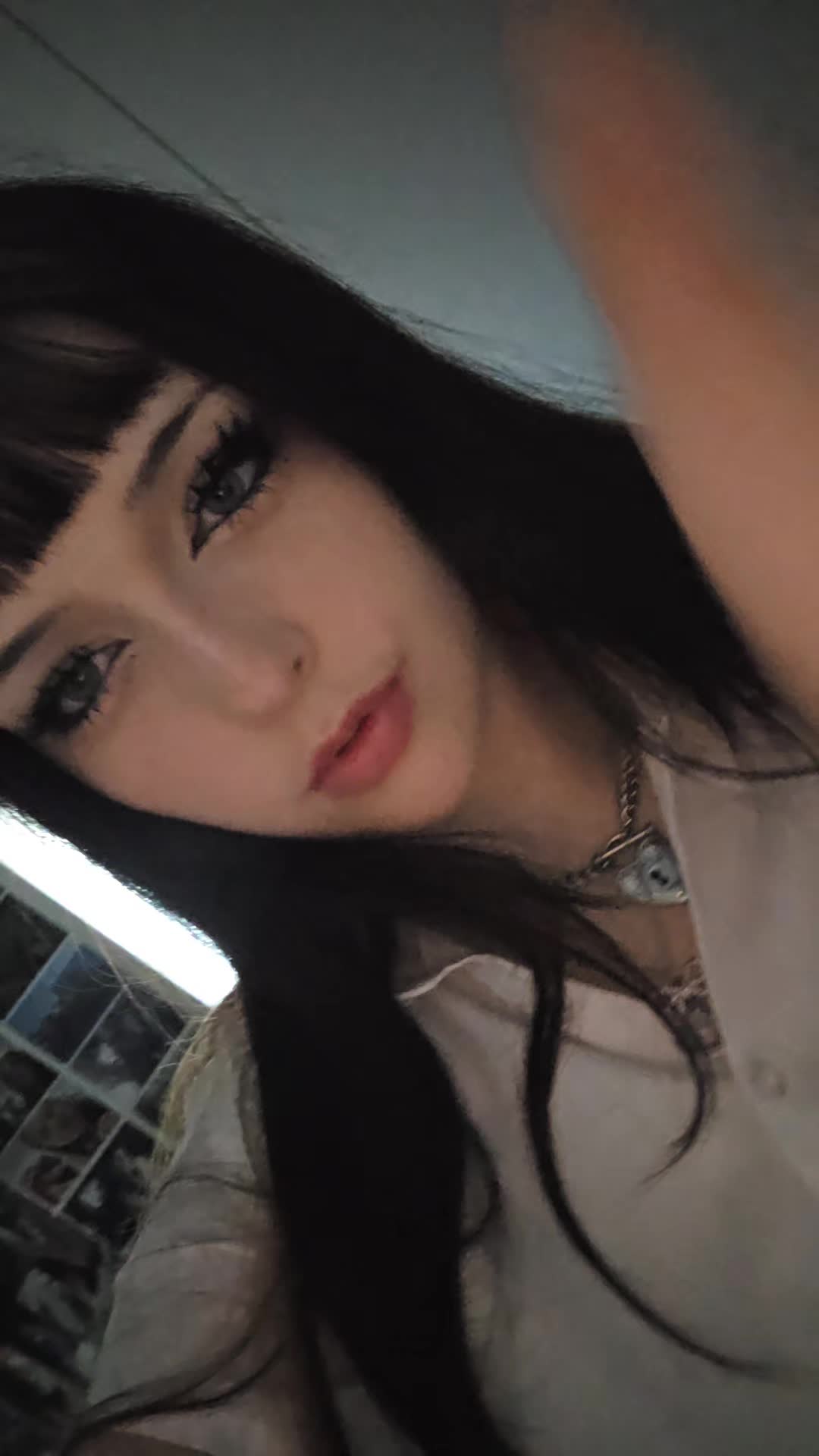 @𝓔𝓿𝓮 ☣︎