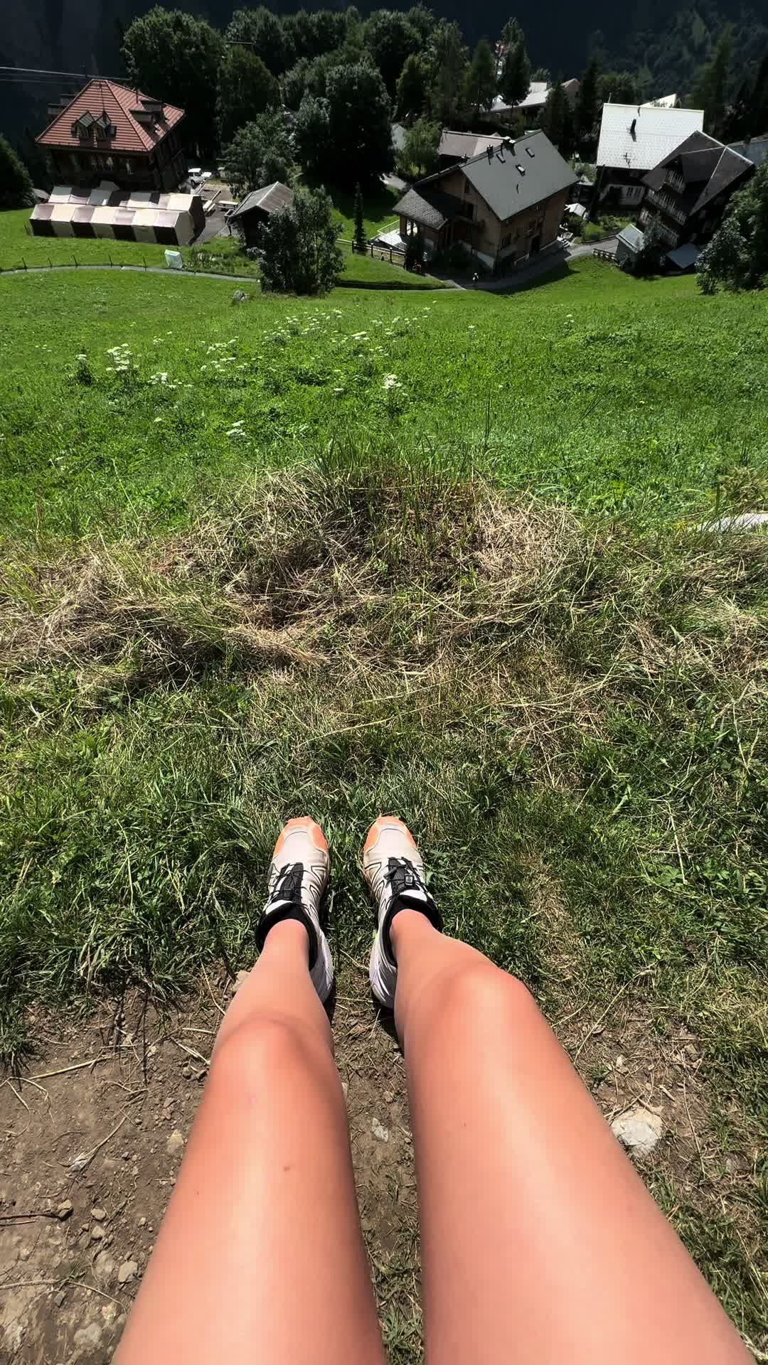 @justvegaa