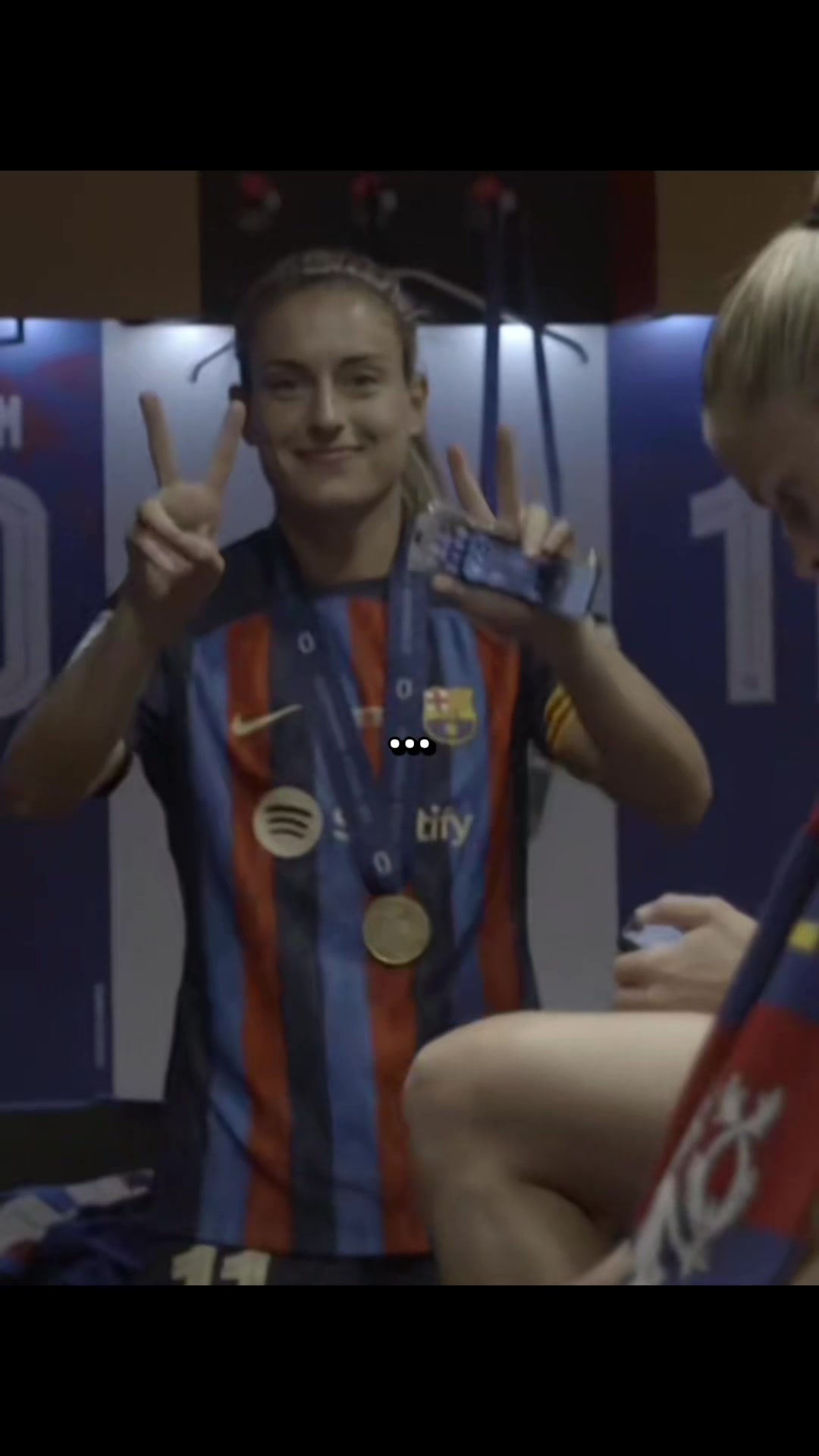 @Edits fan💙❤️