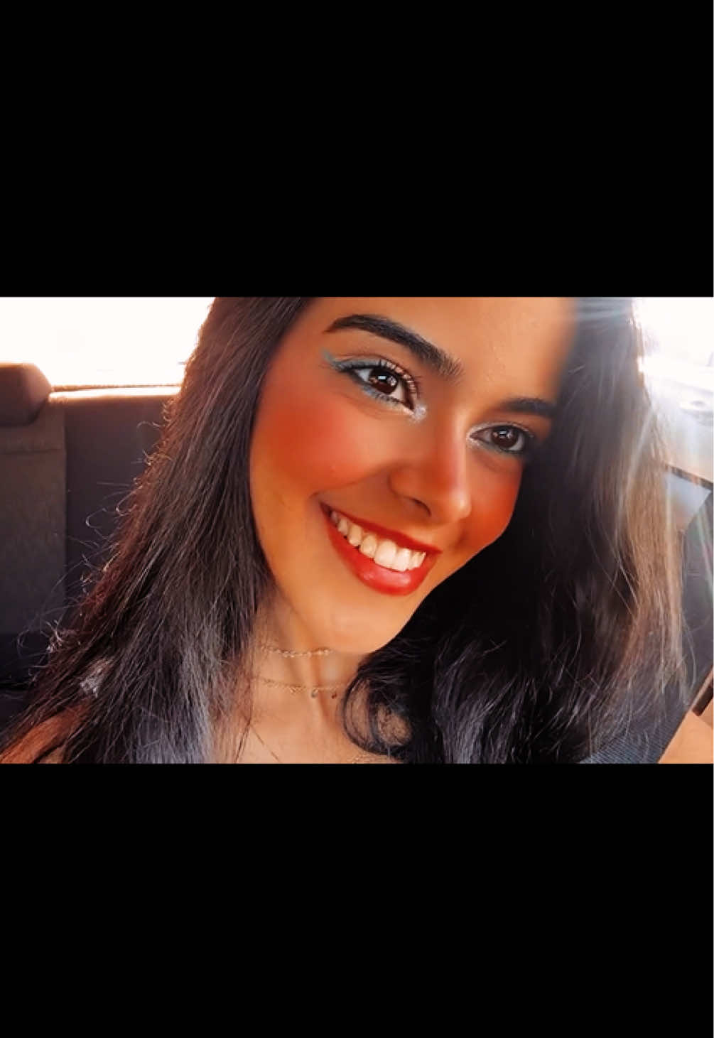 @ninamedeirosoficial