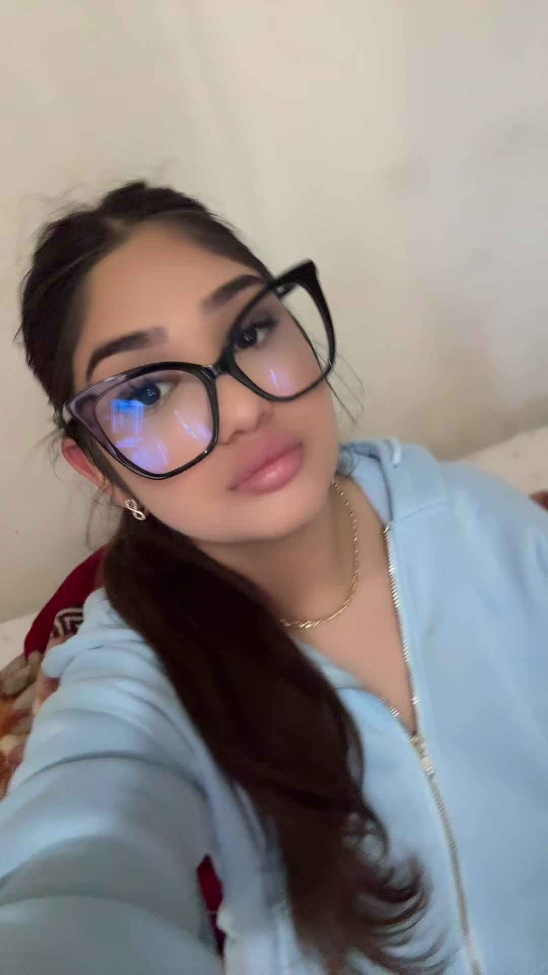 @🖤