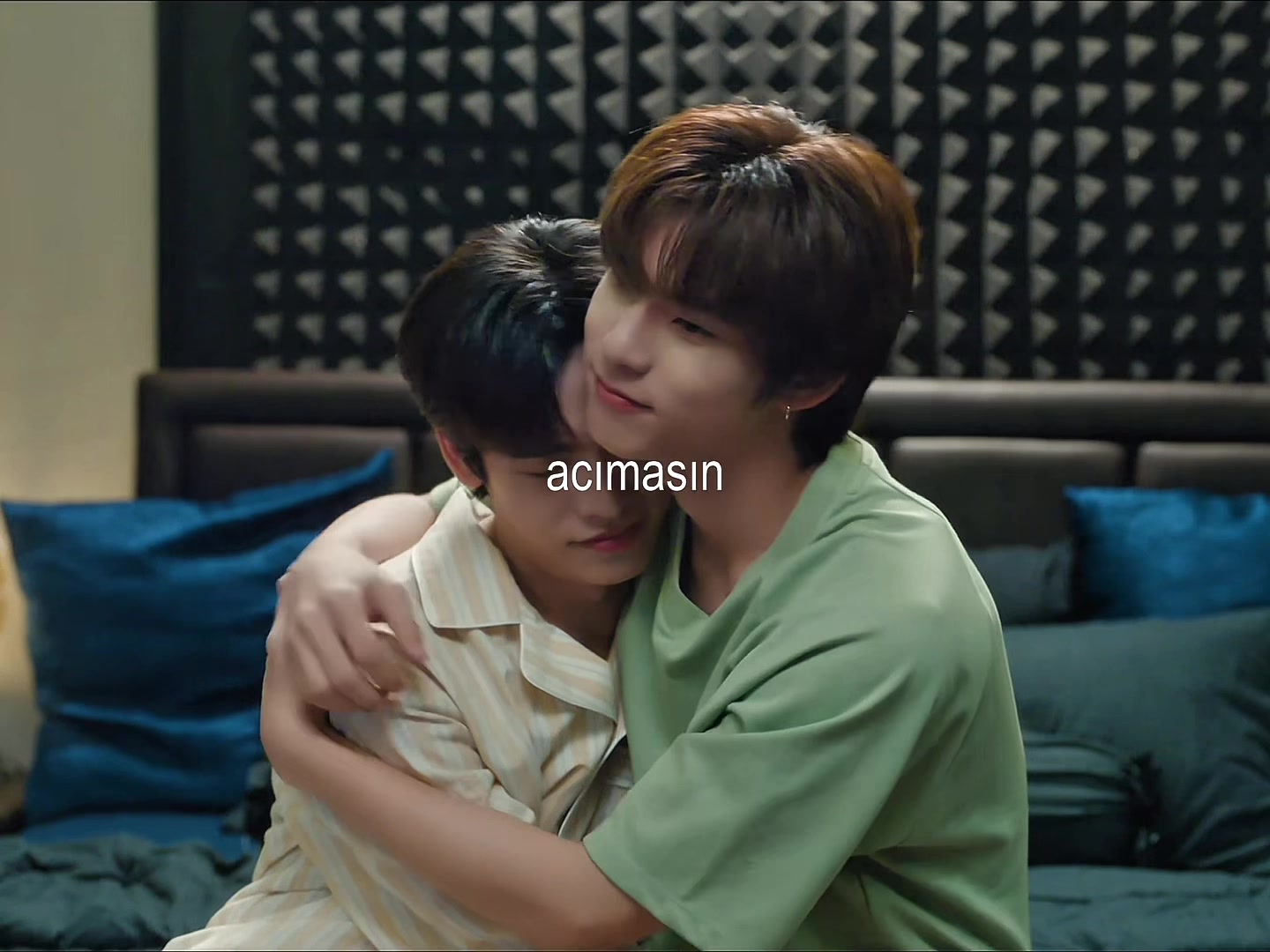@<3