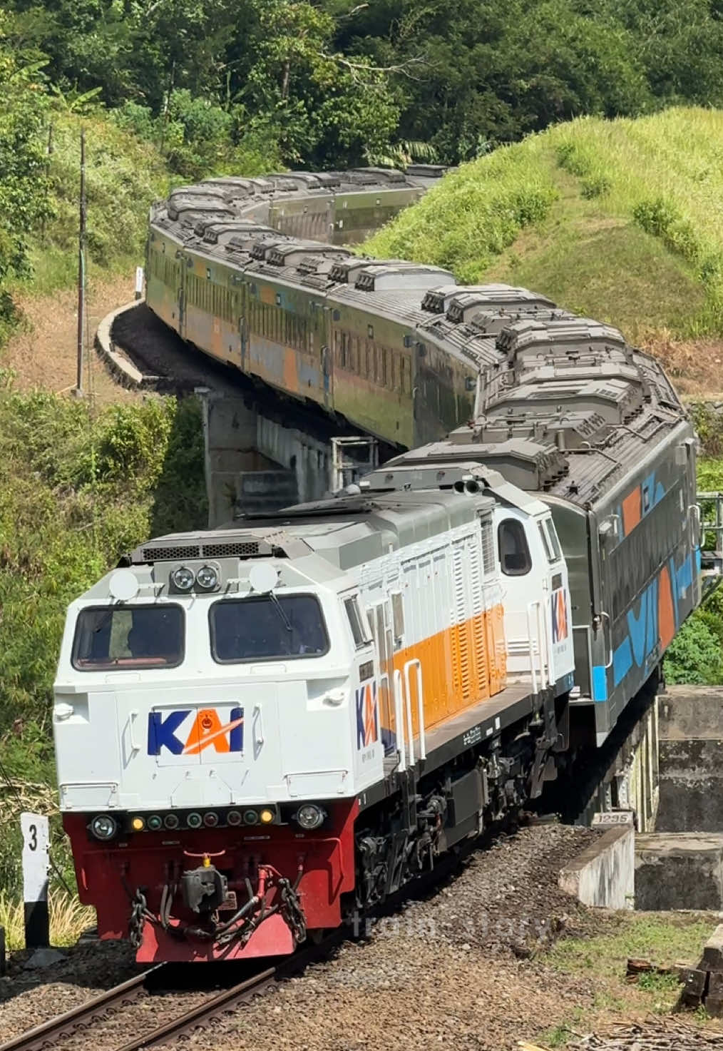 @Train_Story