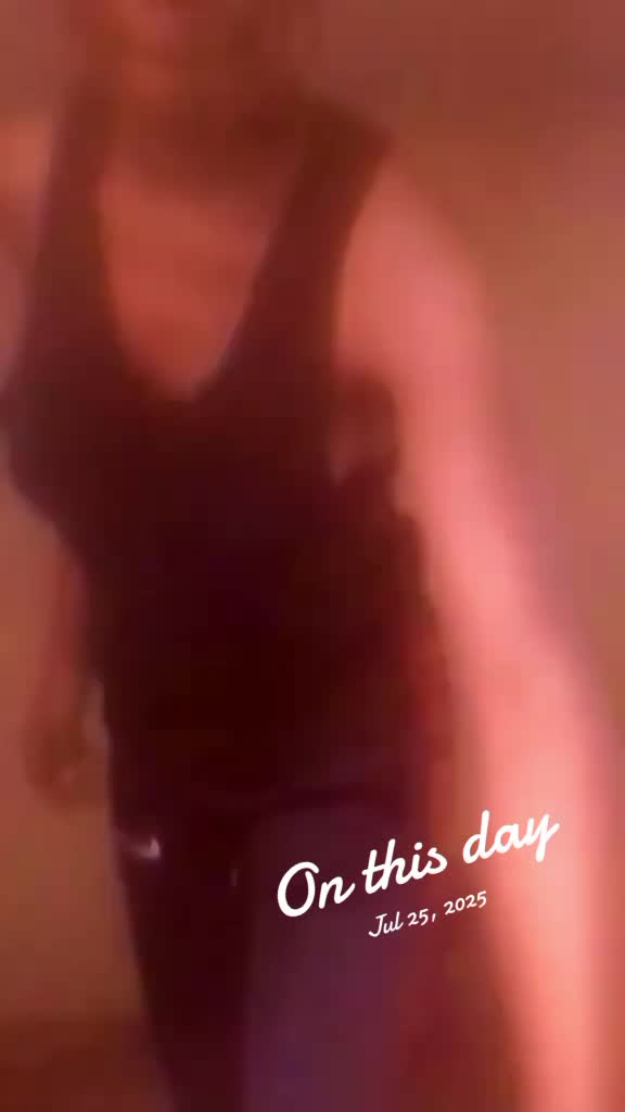 @Sarah 👅💞💞🥰🥰