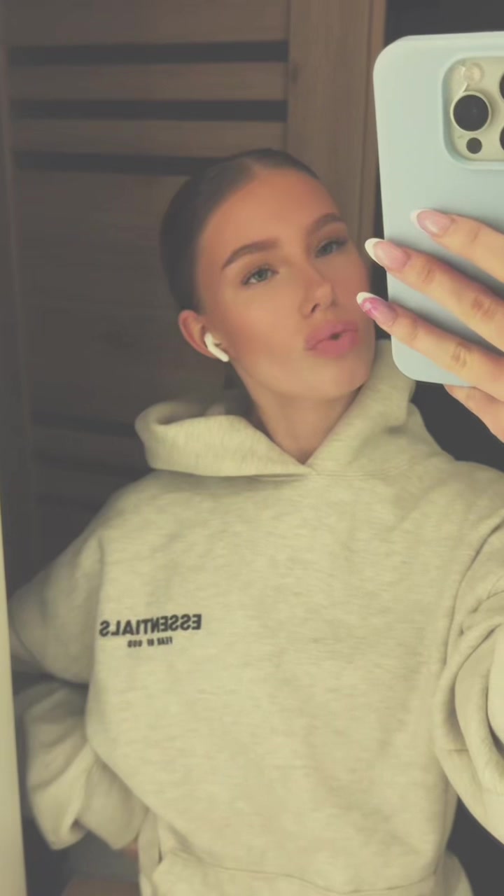 @leia