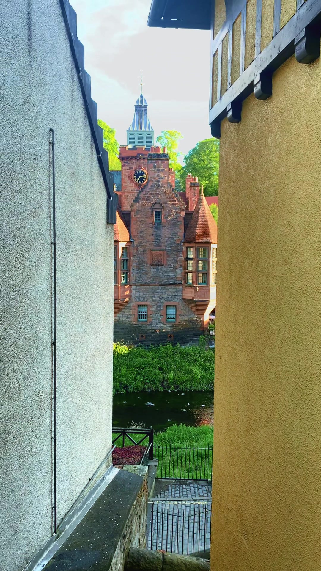 @UK_K!S_Travel