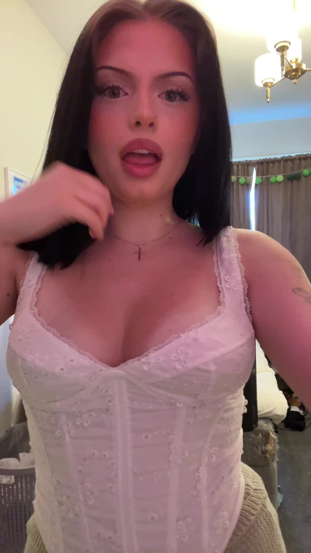 @yeyeee
