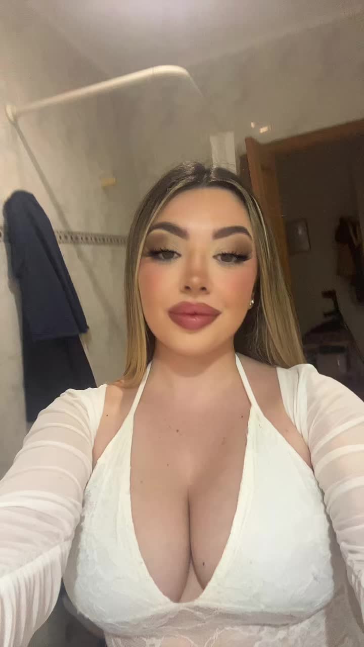 @𝑷𝒂𝒖𝒍𝒂🎀
