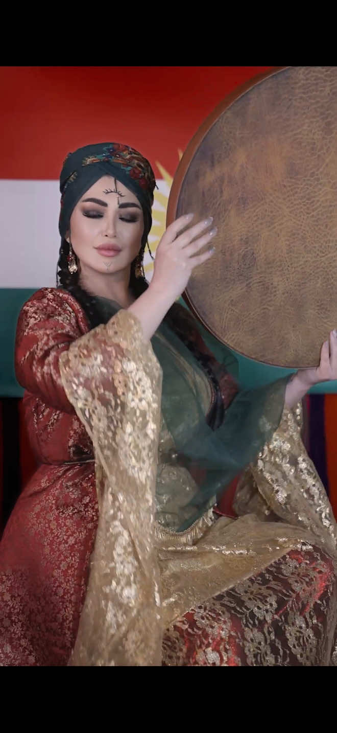 @Dinadarzy