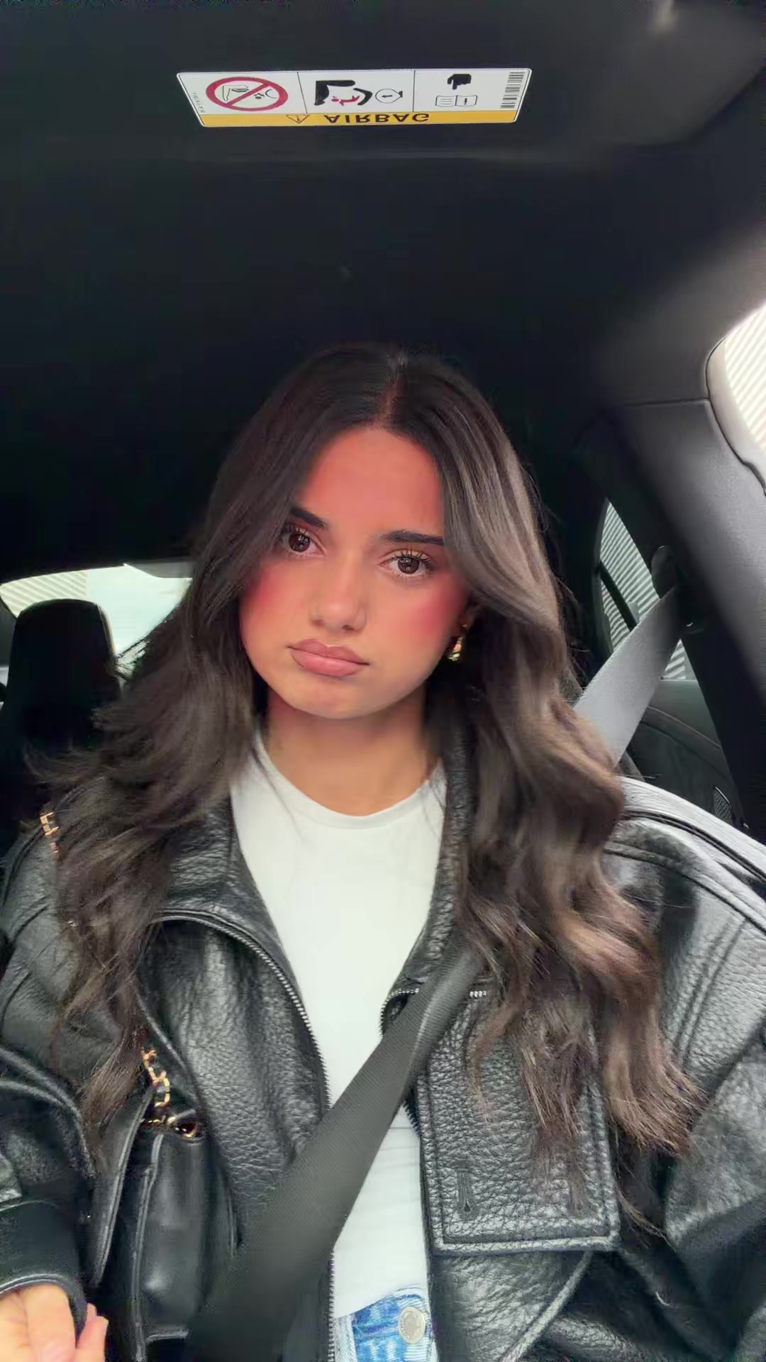 @nazlı ރ