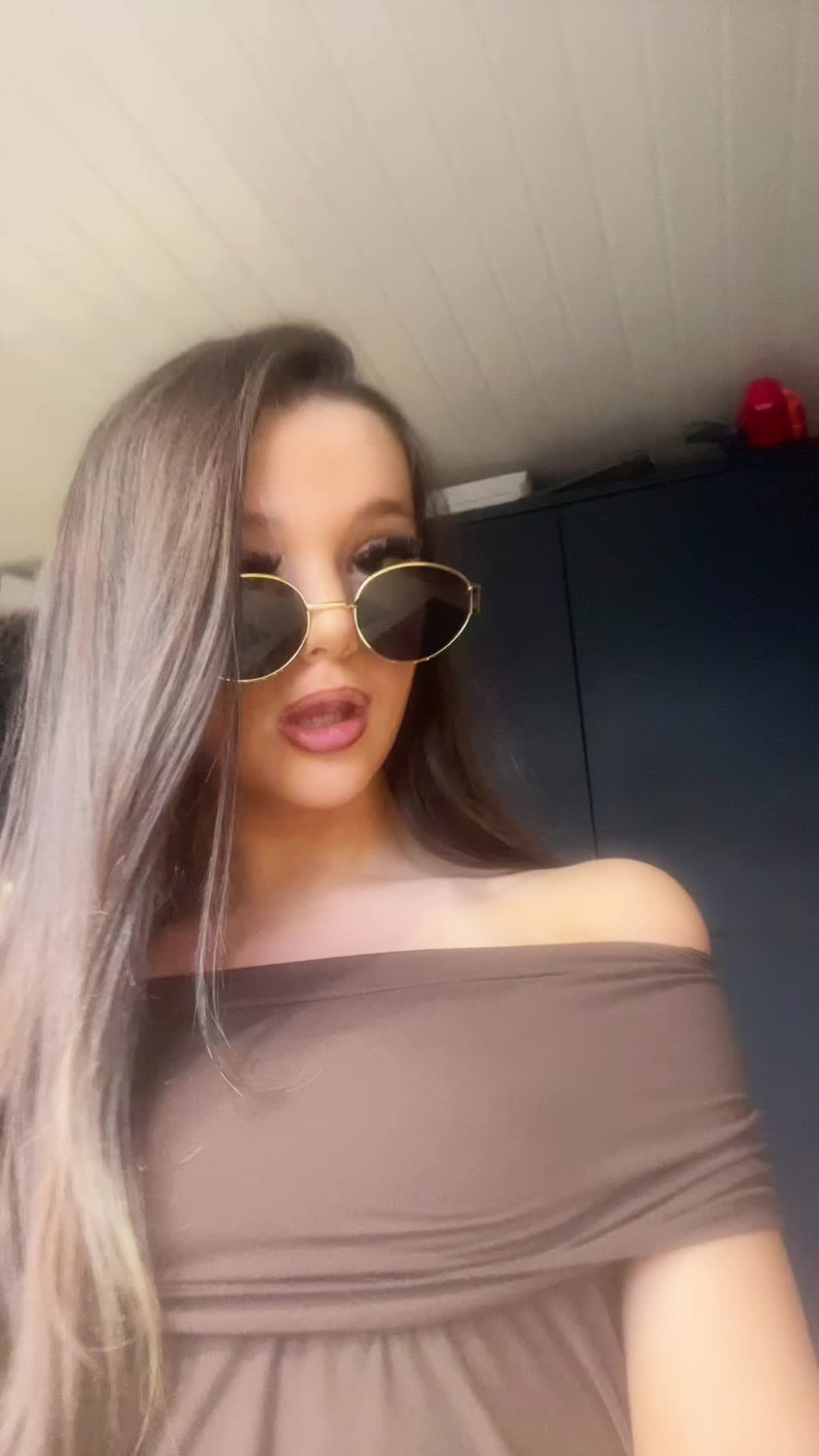 @👸🏽🪩🍸