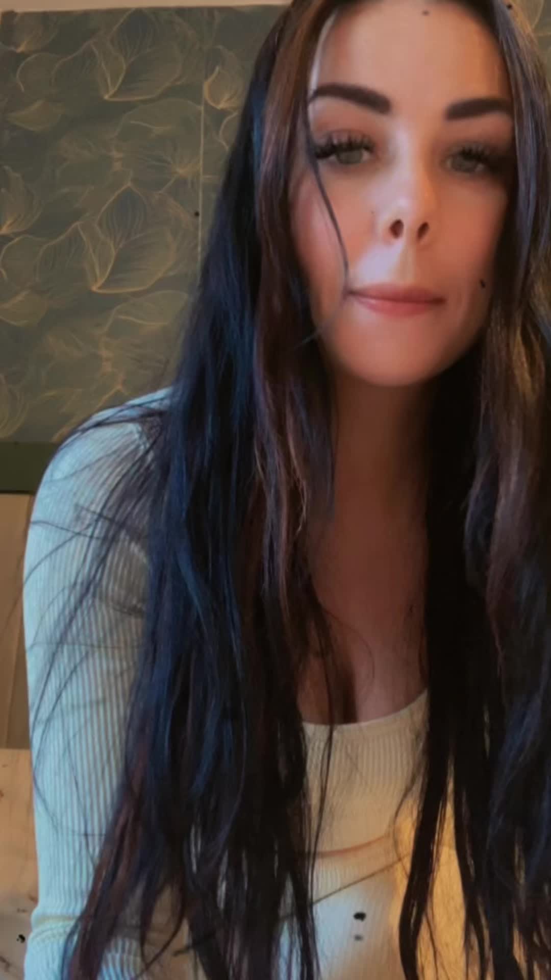 @๐ป โ๐๐๐ ๐๐ ๐ป