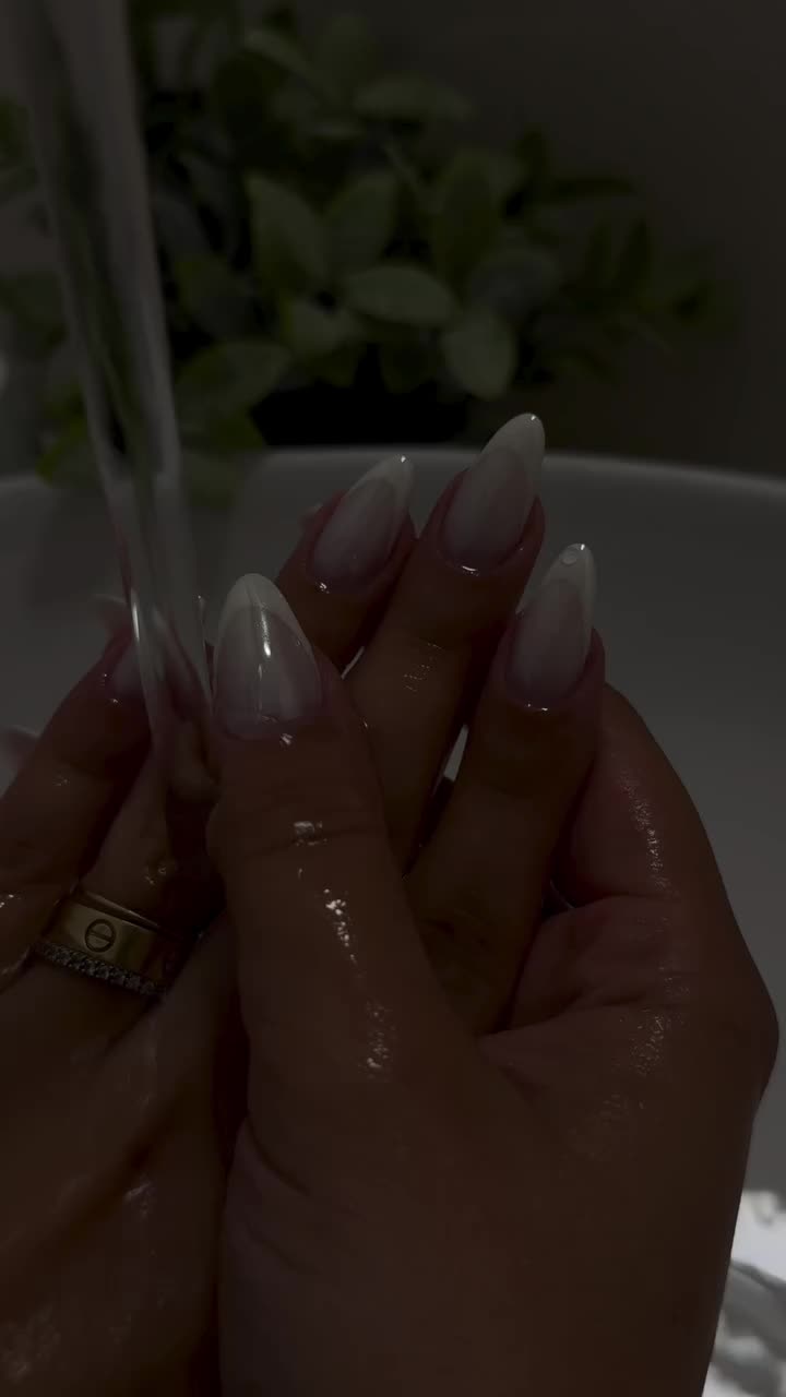 @Daily Nail Inspo Curated ✨️