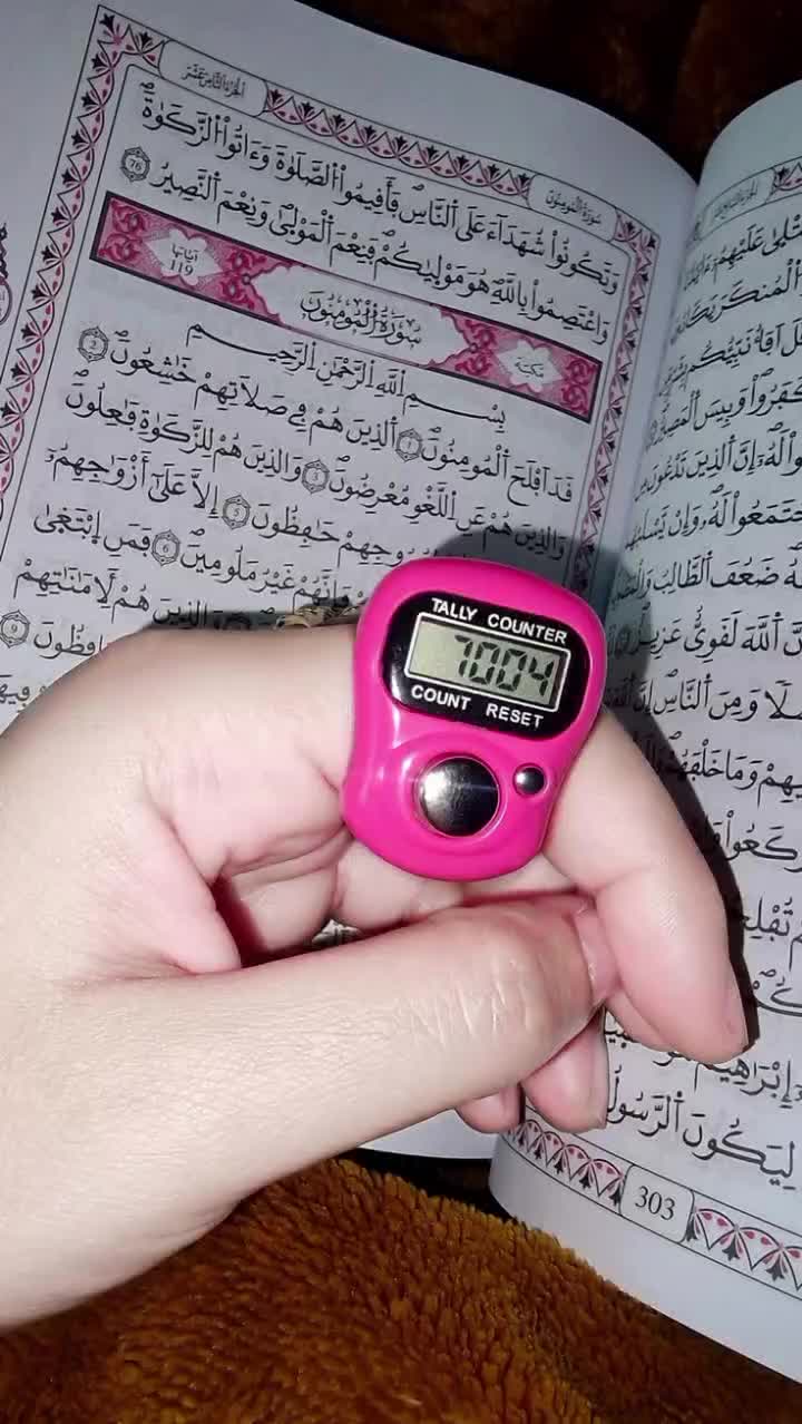 @Queen143