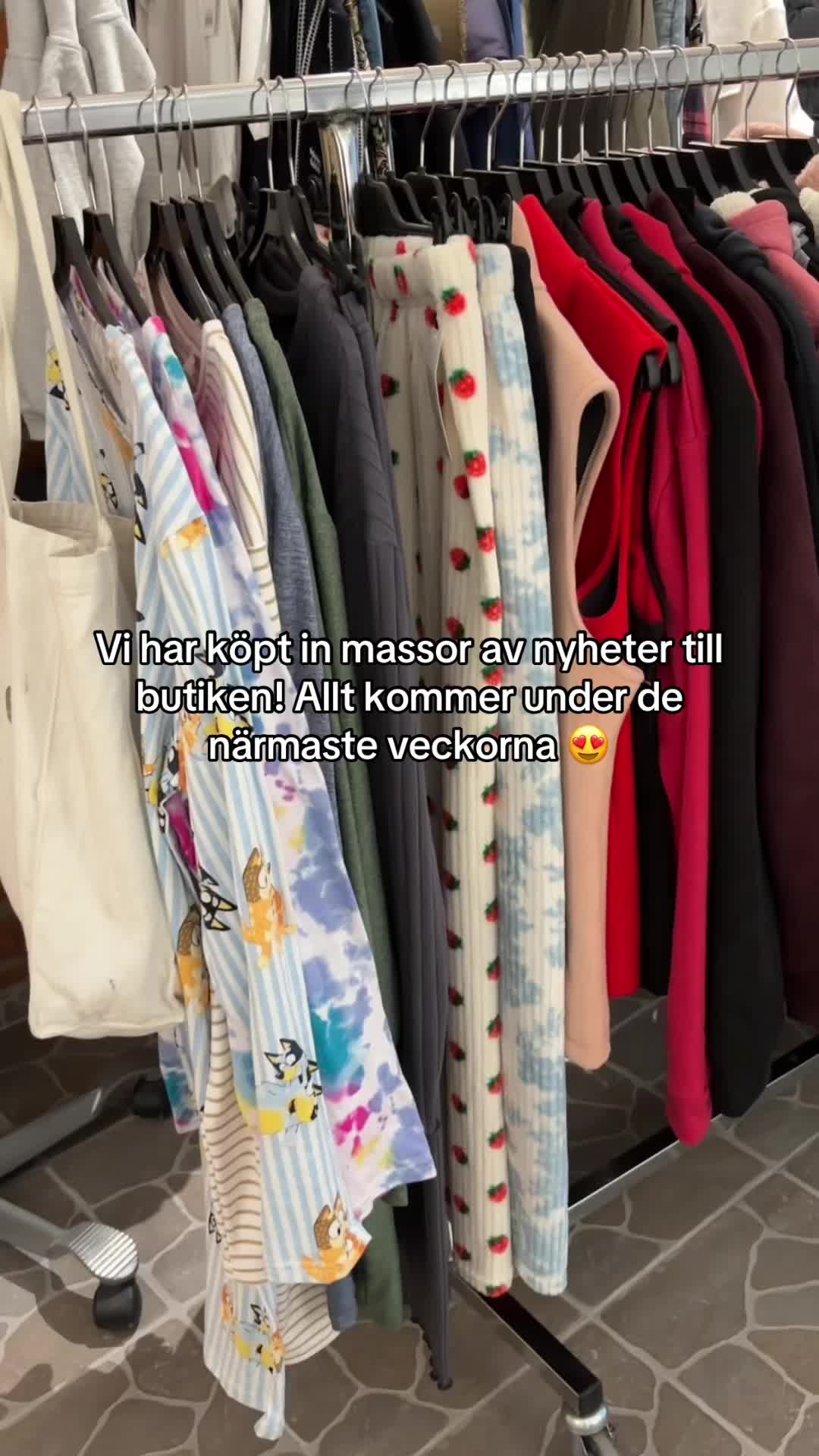 @FABRIKEN &ndash; outlet p&aring; 8000m&sup2; 🛍