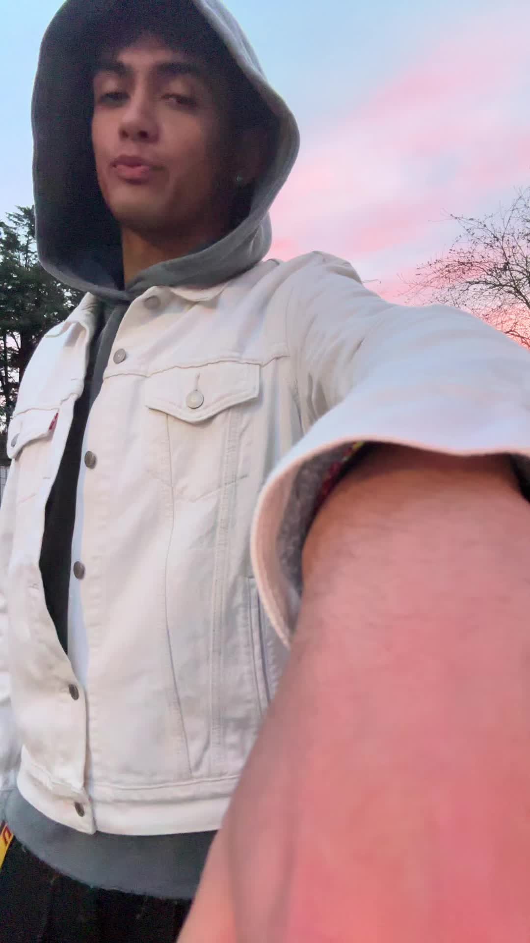 @Fan.